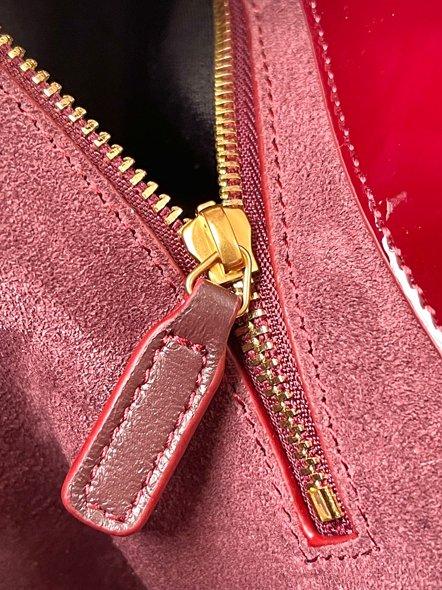 Saint Laurent YSL Le 5 à 7 hobo bag - Wine Bag