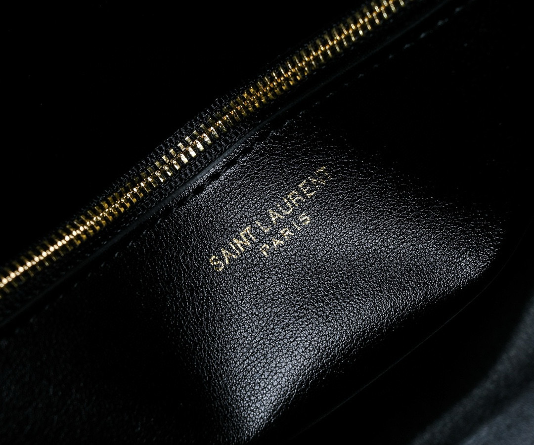 YSL Saint Laurent LE 5 À 7 Grain Leather Soft Handbag - Large