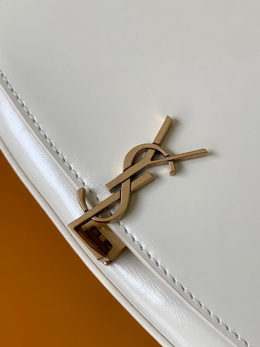 Saint Laurent Voltaire mini leather shoulder bag-White - Bag