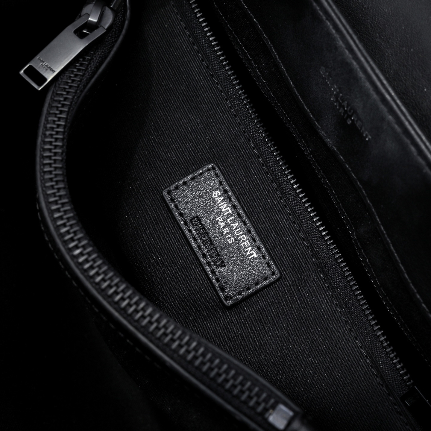 [TOP]SAINT LAURENT Loulou Quilted Leather Shoulder Bag Black - Bag