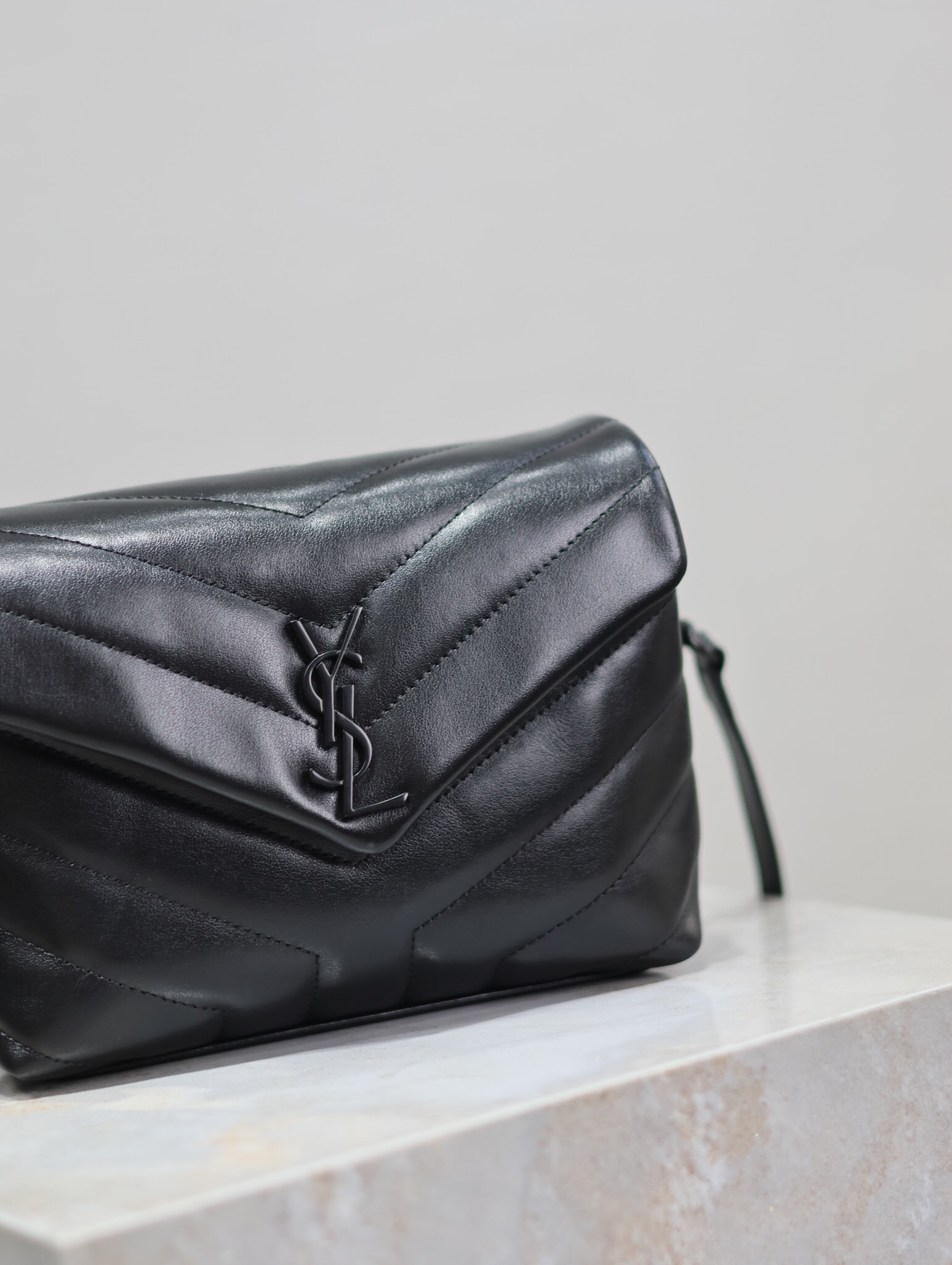 [TOP]SAINT LAURENT Loulou Quilted Leather Shoulder Bag Black - Bag