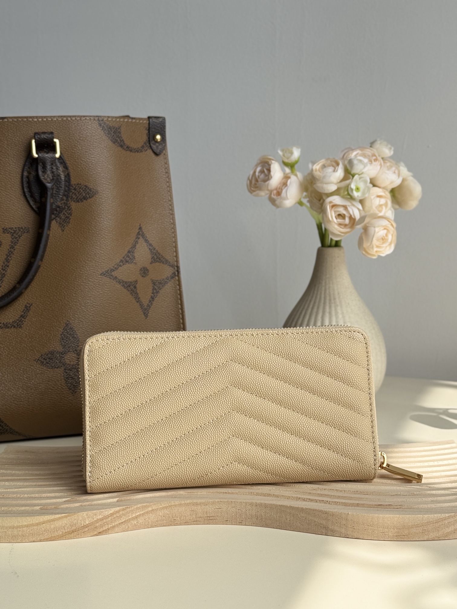 Saint Laurent Monogramme leather Wallet -Apricot Wallet