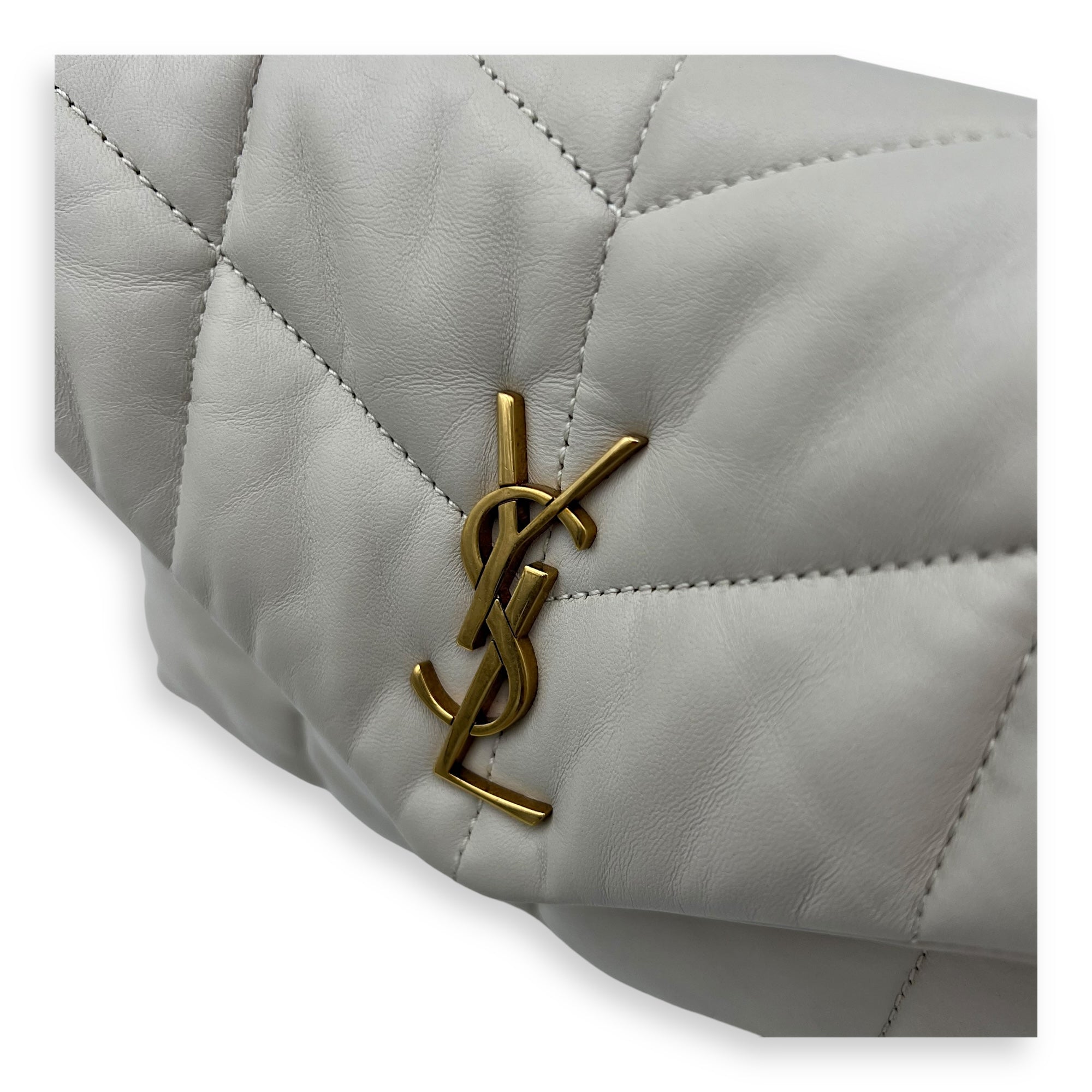 Puffer Shoulder Bag White in Lambskin, Gold hardware
