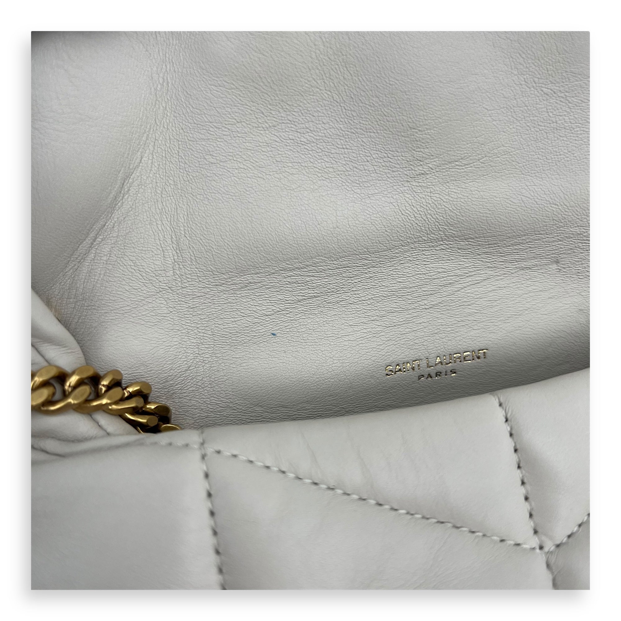 Puffer Shoulder Bag White in Lambskin, Gold hardware