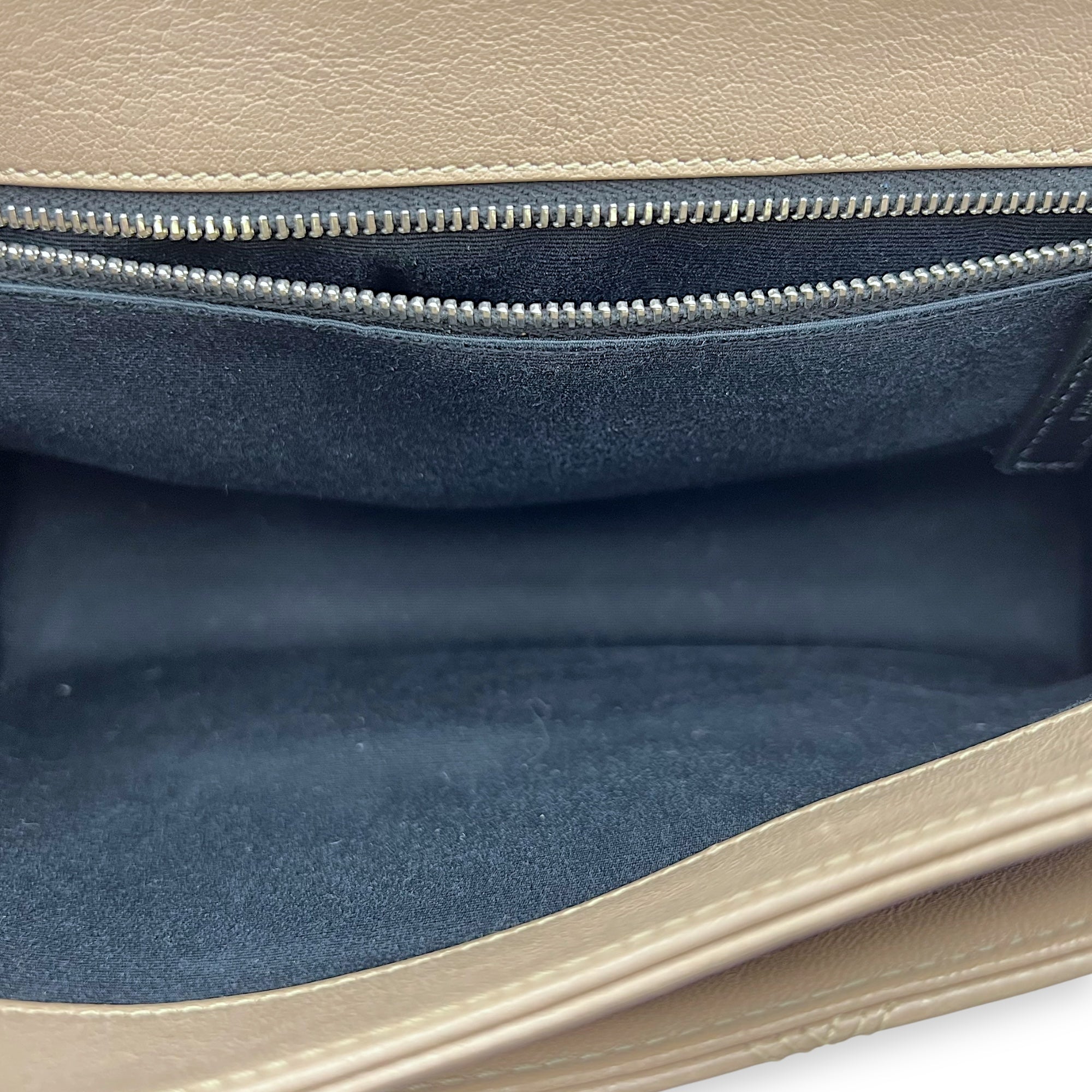 Becky Shoulder Bag Beige in Goat Leather, Silver hardware