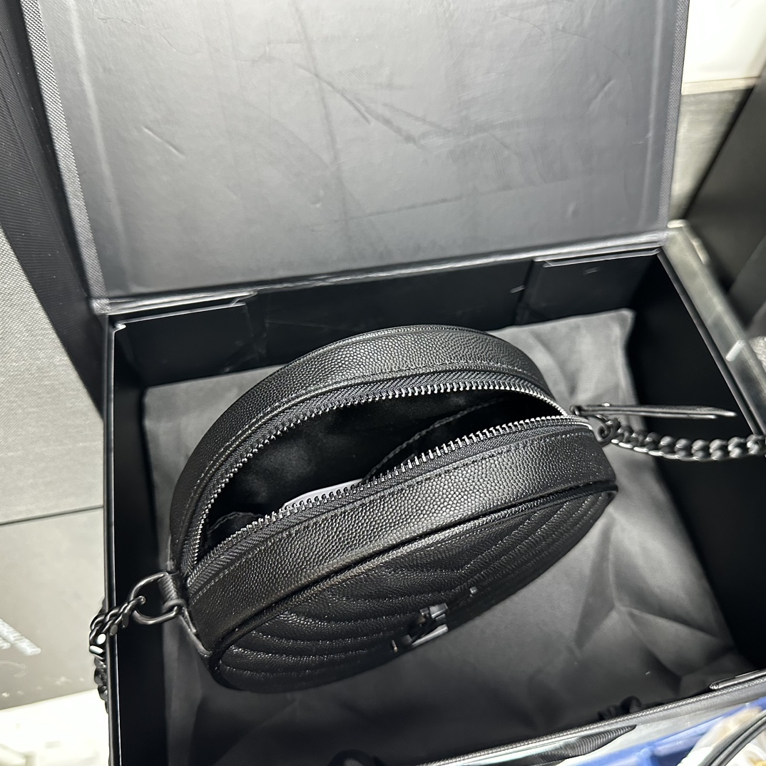 SAINT LAURENT Grain De Poudre Matelasse Chevron Quilted Round Vinyle Camera Bag Deep Marine-biack hardware - Bag