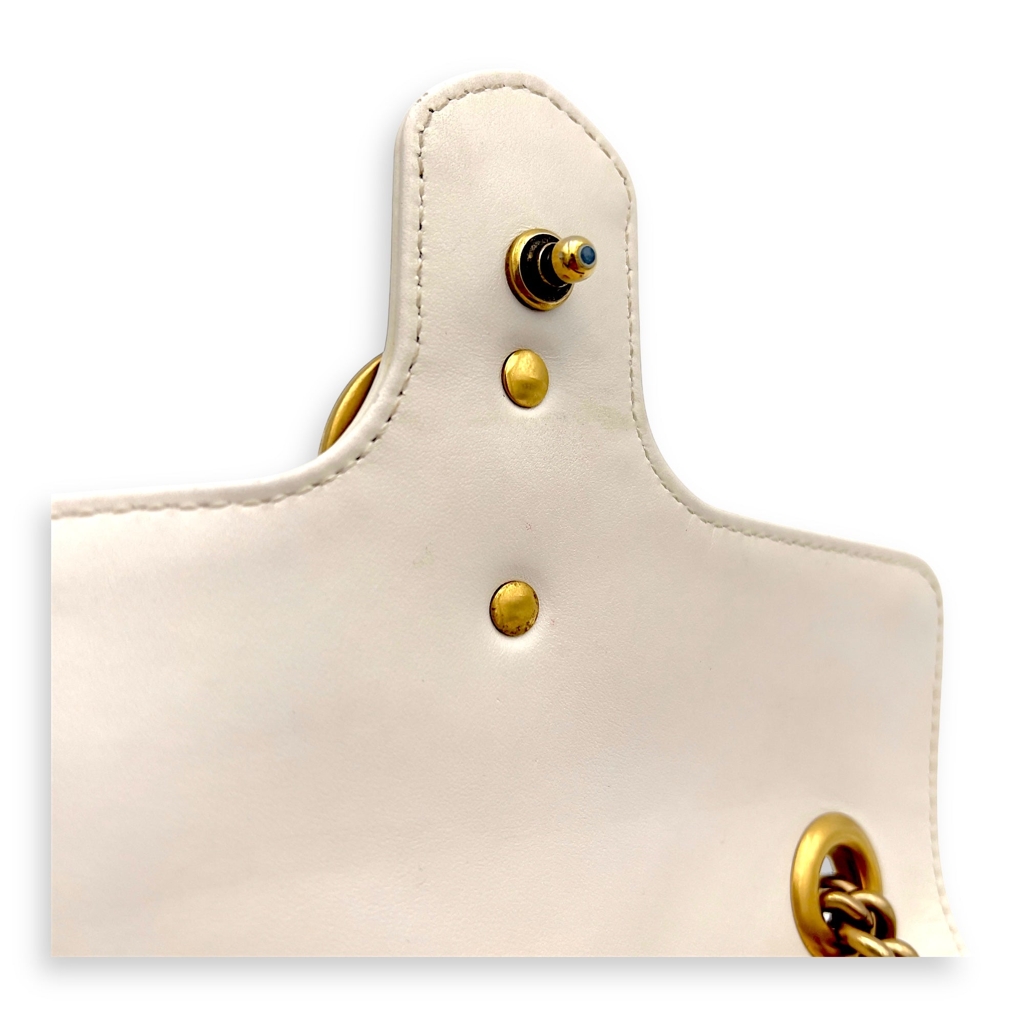 GG Marmont Shoulder Bag Mini White in Calfskin, Gold hardware