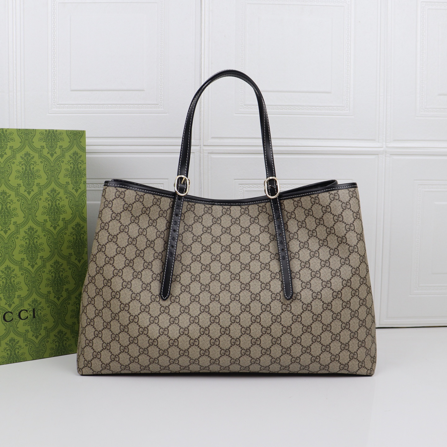 Gucci GG Emblem Maxi Black tote bag