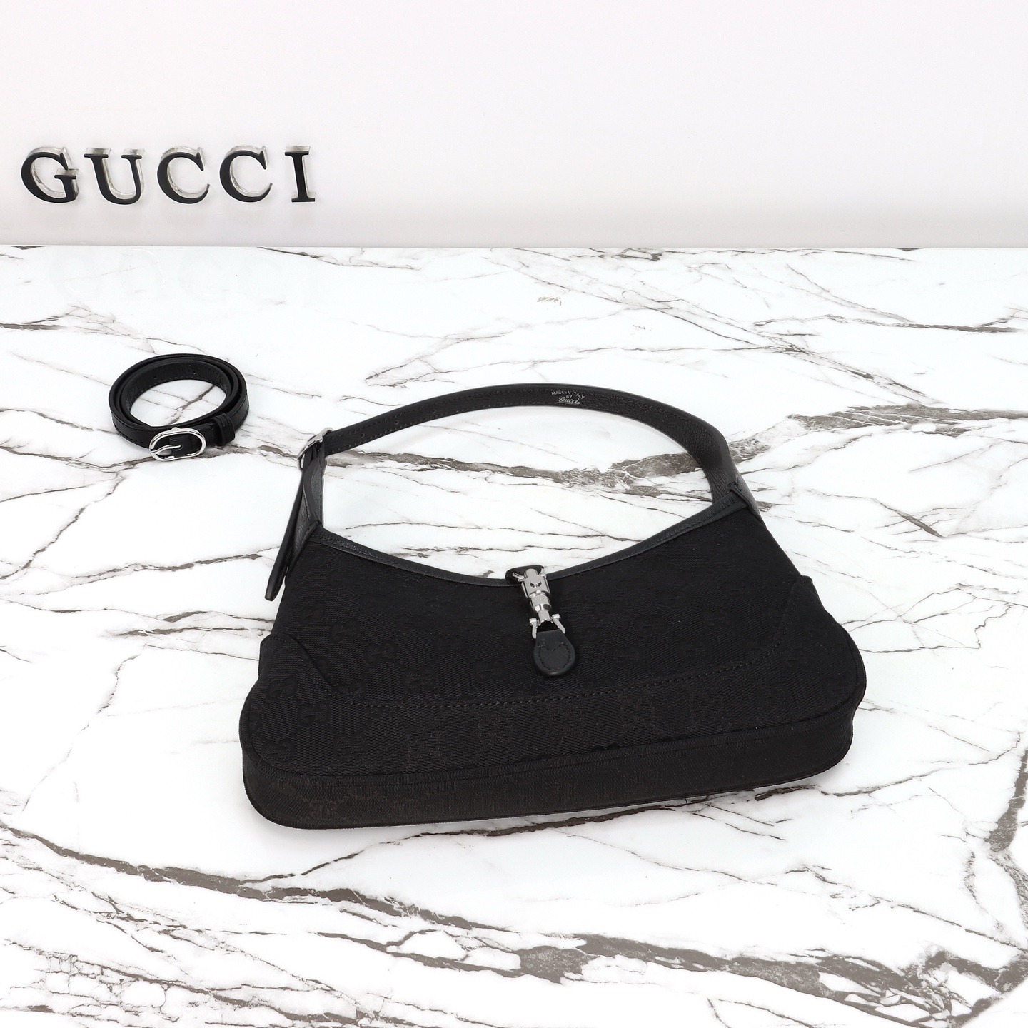Gucci Jackie Slim small shoulder bag Black GG canvas - Bag
