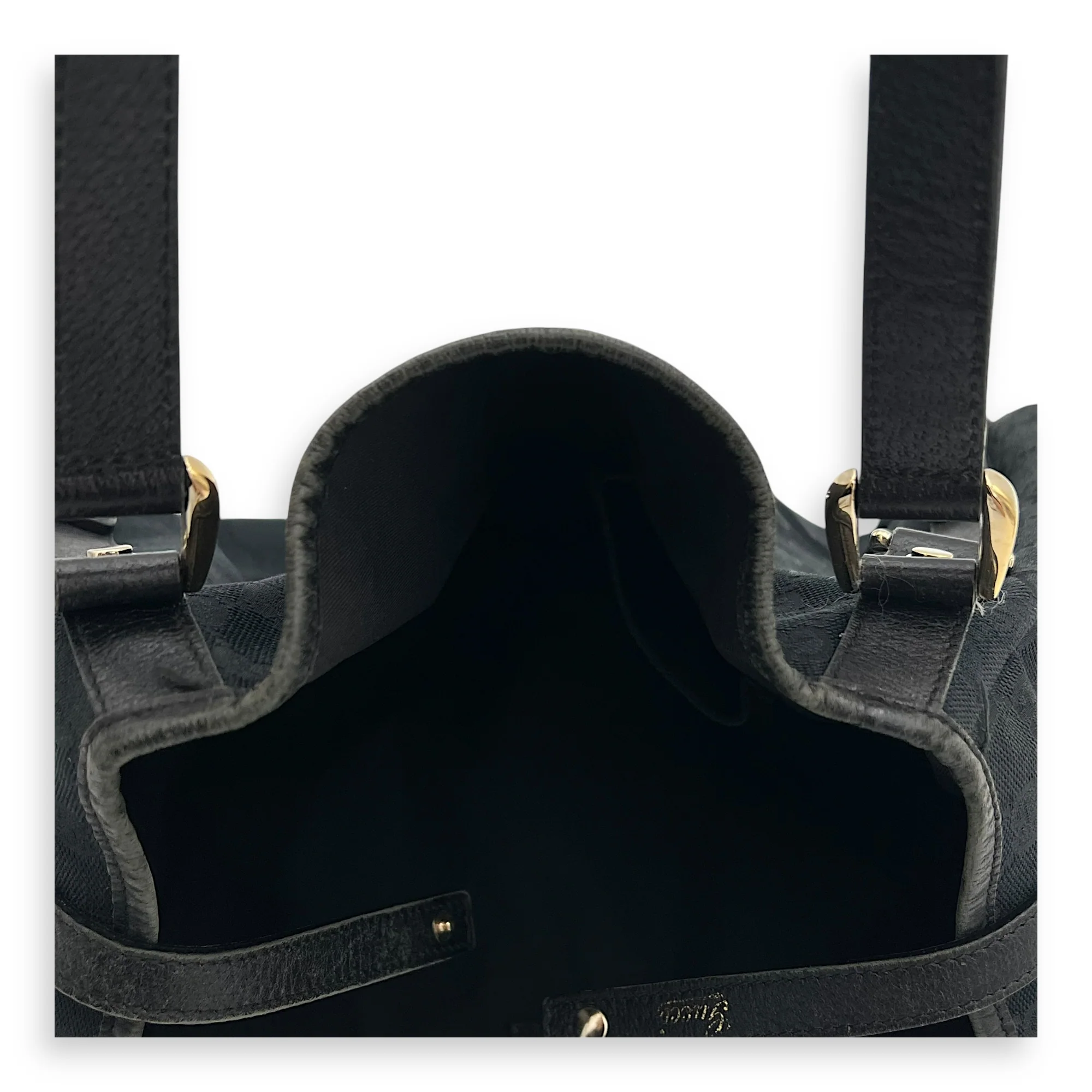 GG Shoulder Bag Black in Canvas, Gold hardware