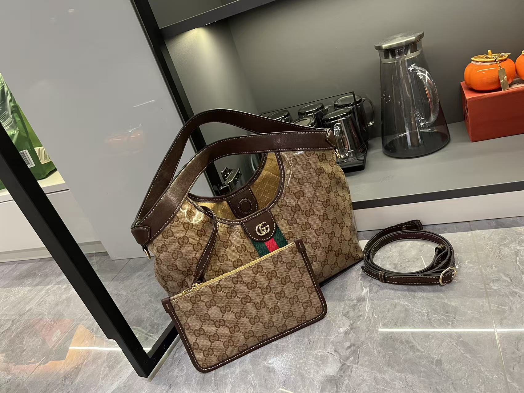 Gucci Giglio Small tote bag varnished GG fabric - Bag