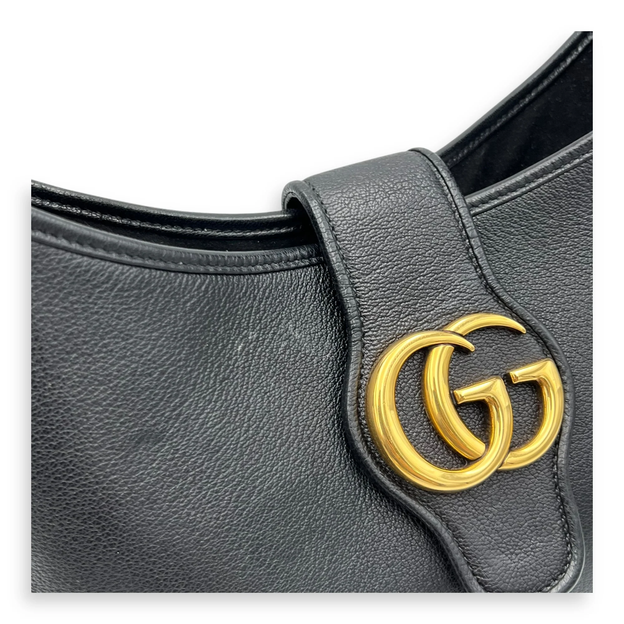 Aphrodite Shoulder Bag Medium Black in Calfskin, Gold hardware