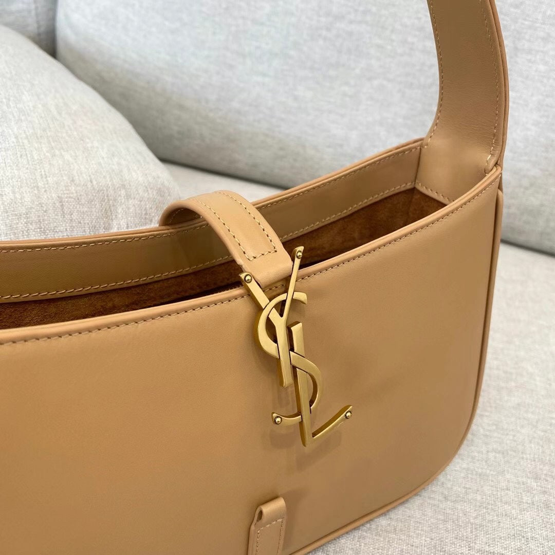 YSL Le 5 A 7 Hobo Bag
