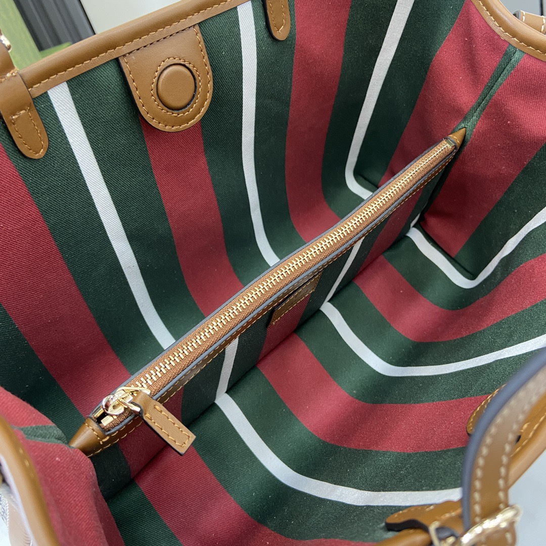 [TOP] Gucci GG Emblem Medium brown tote bag