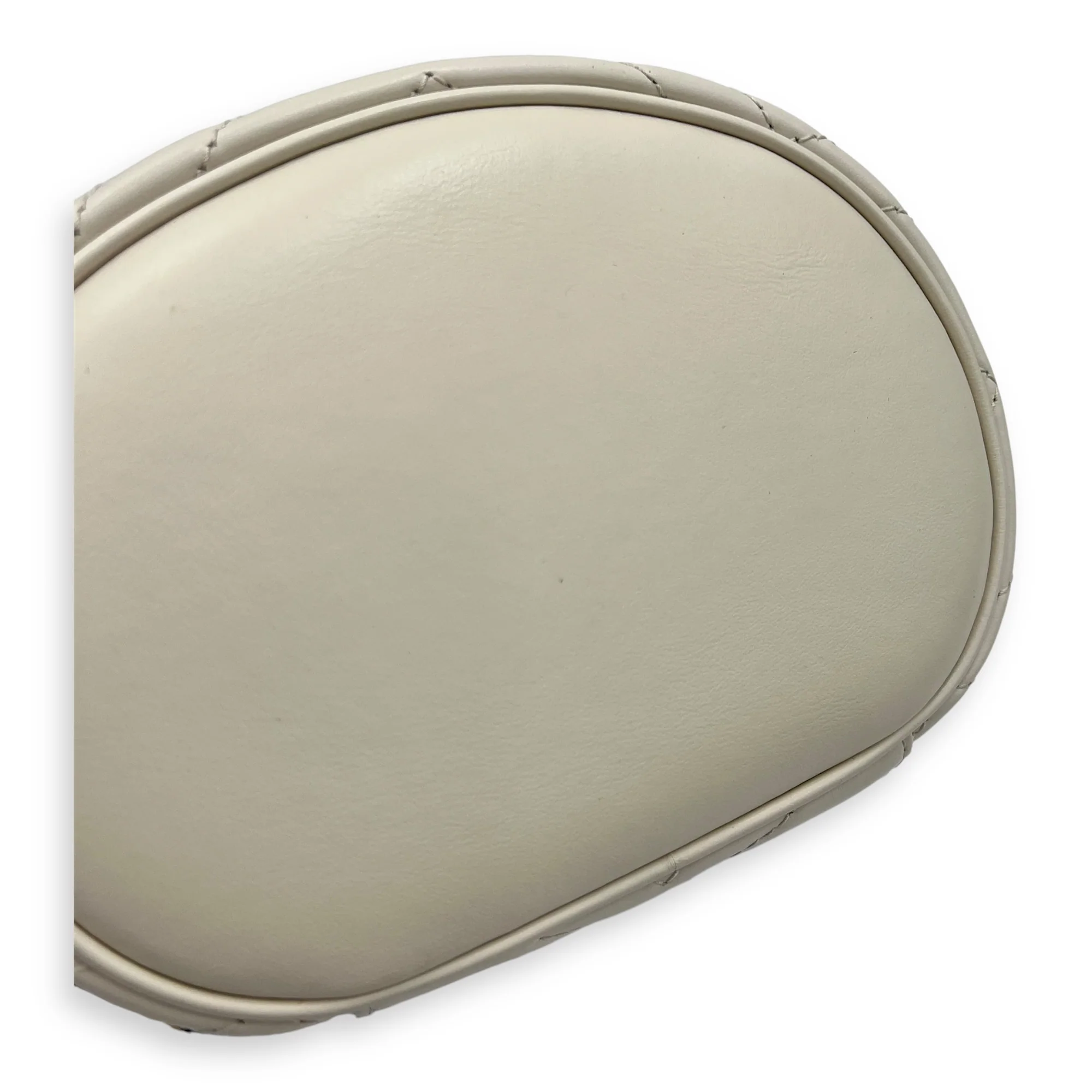 GG Marmont Backpack White in Calfskin, Gold hardware