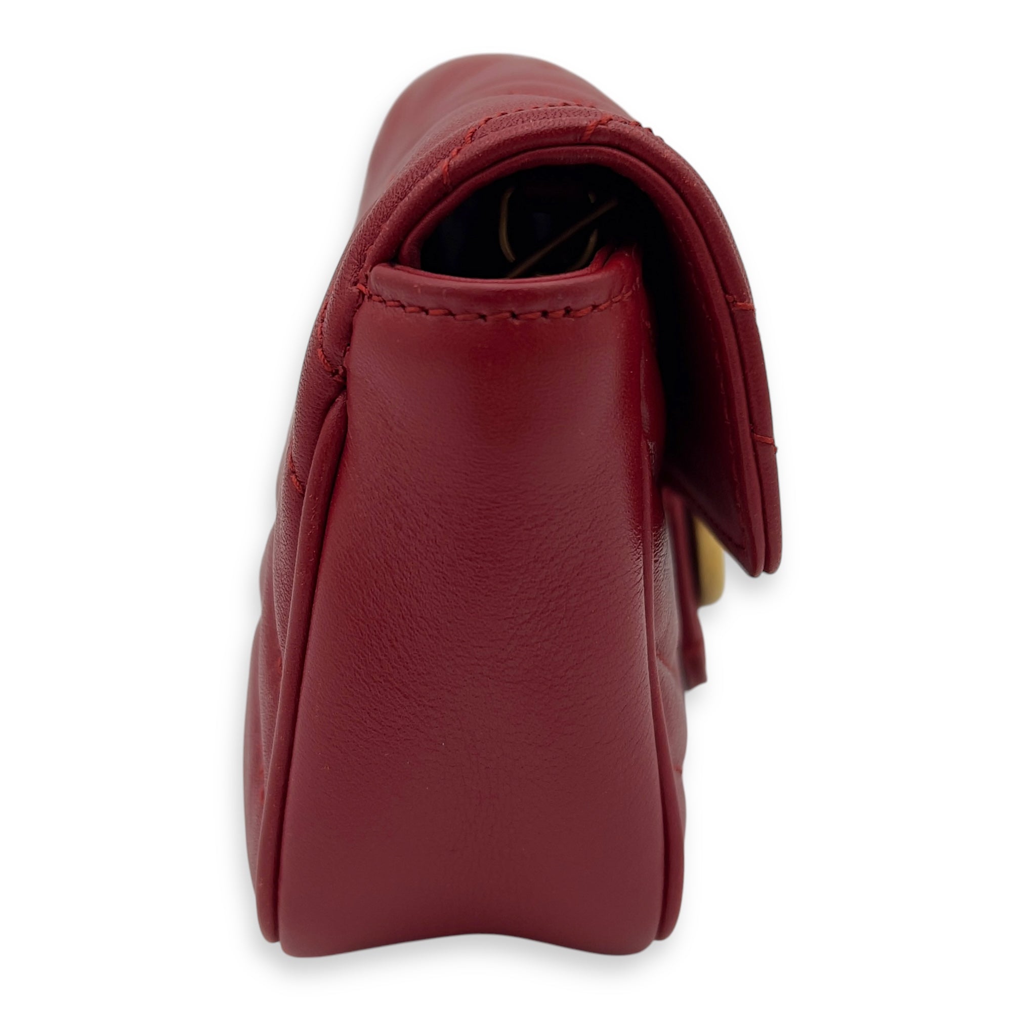 GG Marmont Crossbody Bag Mini Red in Calfskin, Gold hardware