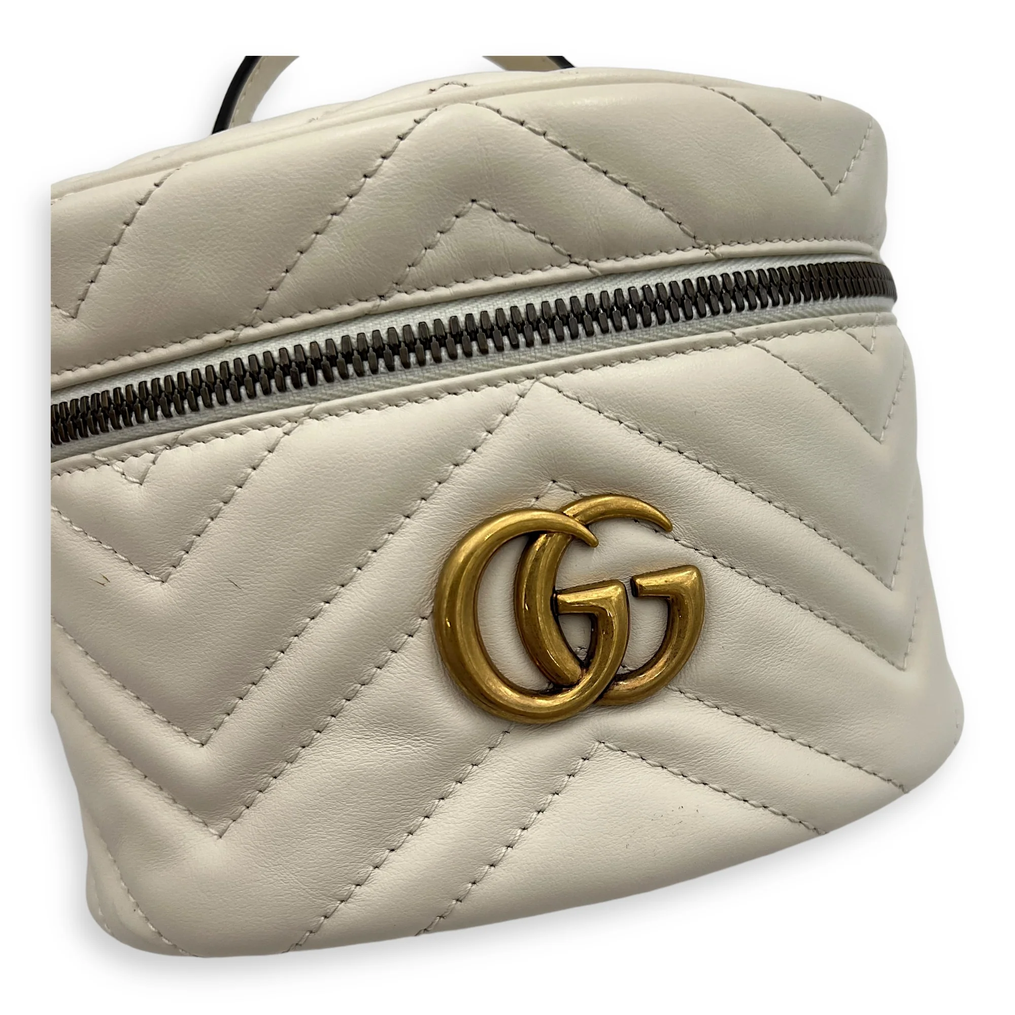 GG Marmont Backpack White in Calfskin, Gold hardware