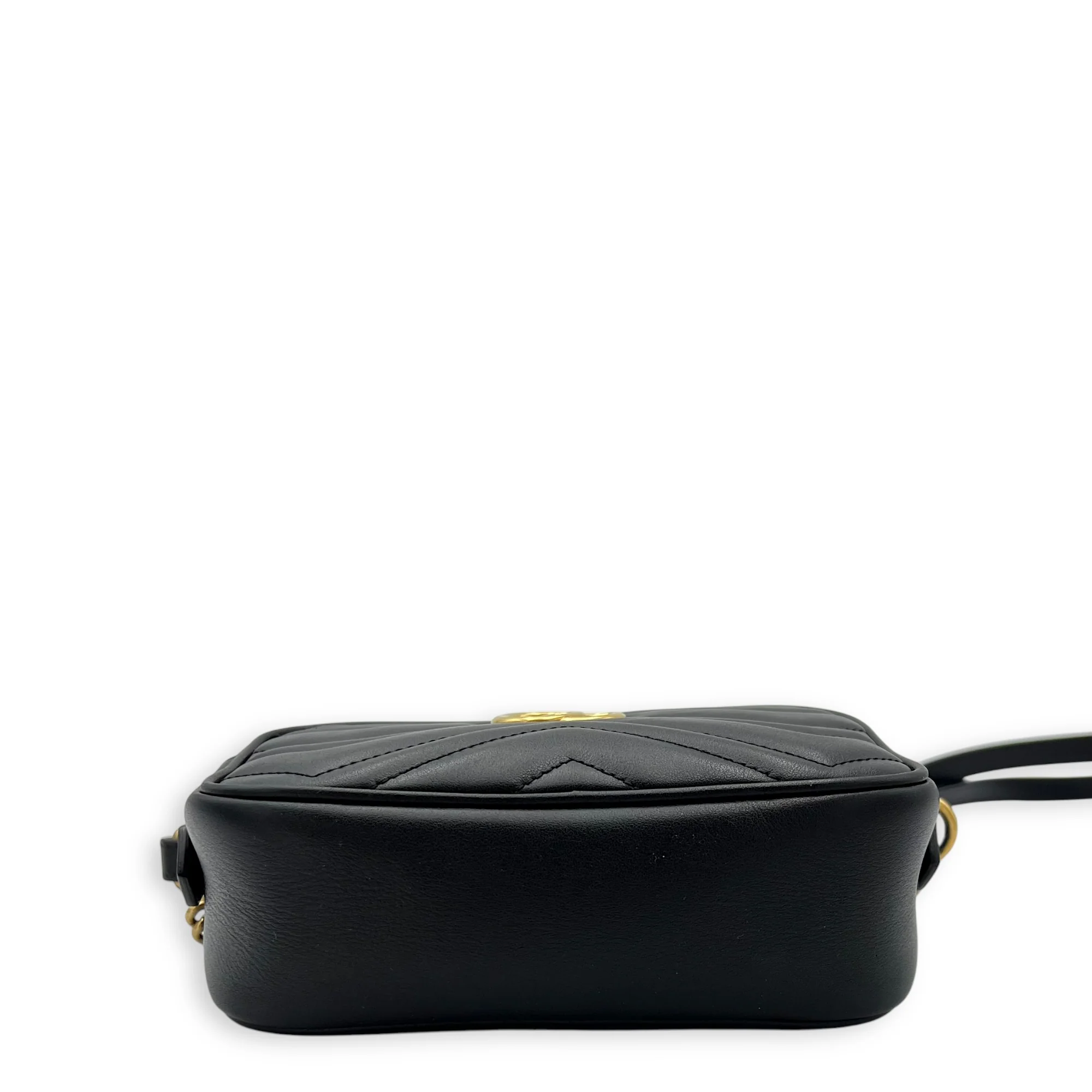GG Marmont mini Black Crossbody Bag in Calfskin, Gold hardware