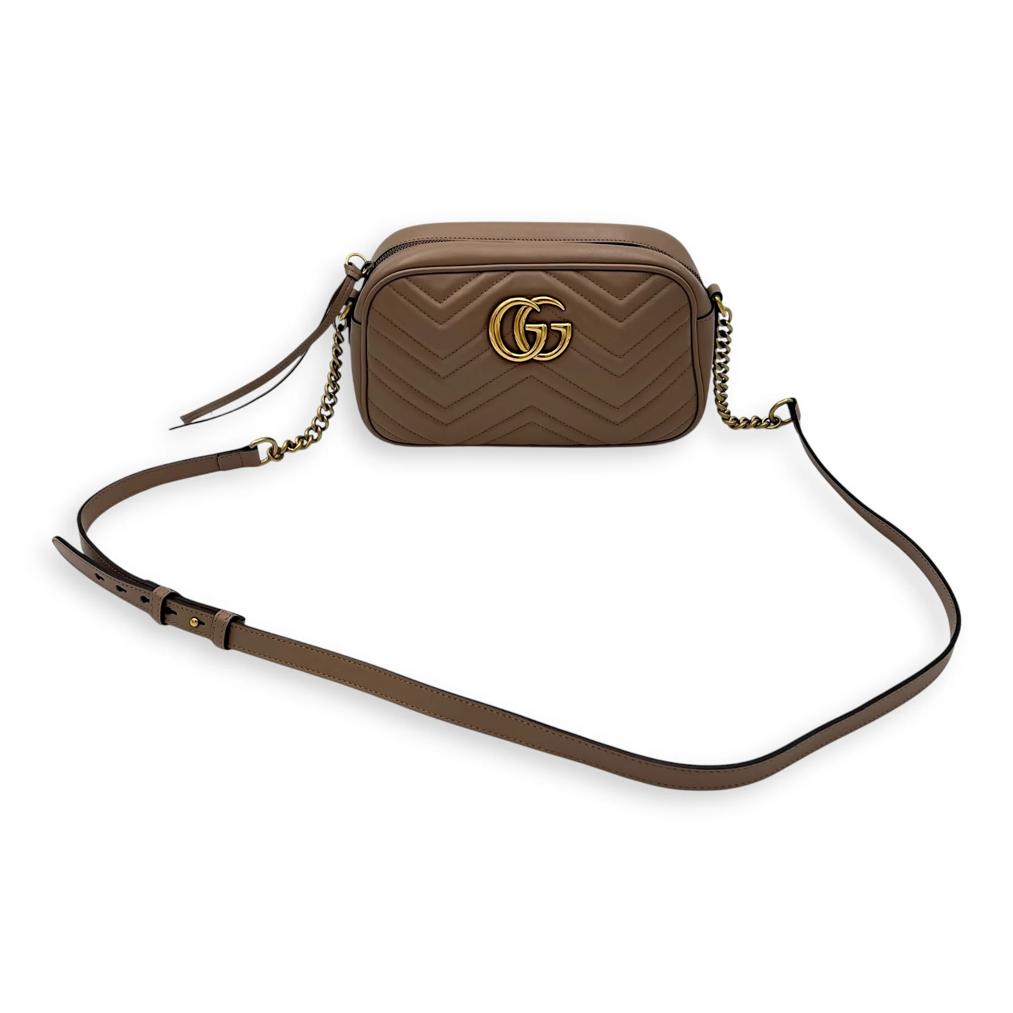 GG Marmont Crossbody Bag Medium Pink in Calfskin, Gold hardware