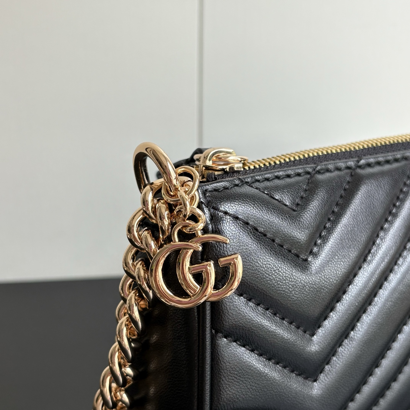 Gucci GG Marmont Black Matelassé Chevron Leather Shoulder Bag