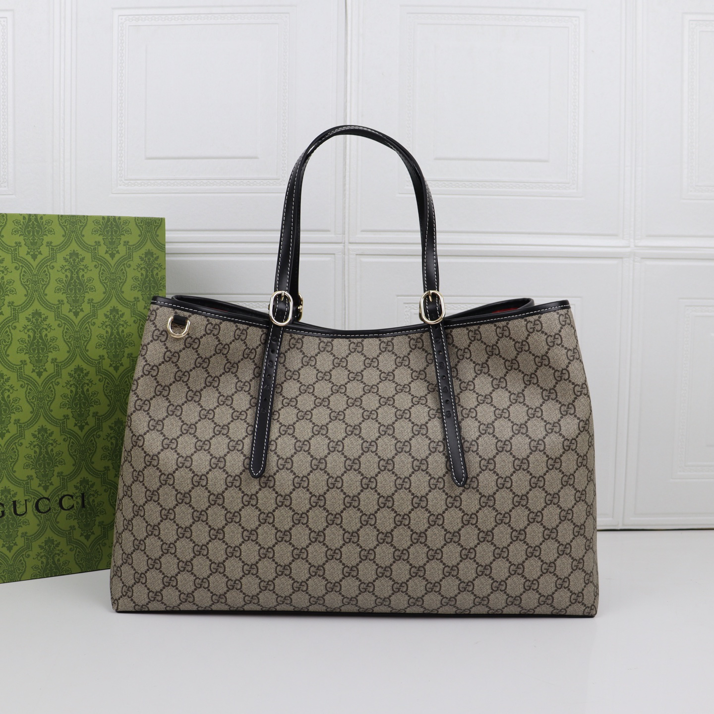 Gucci GG Emblem Maxi Black tote bag