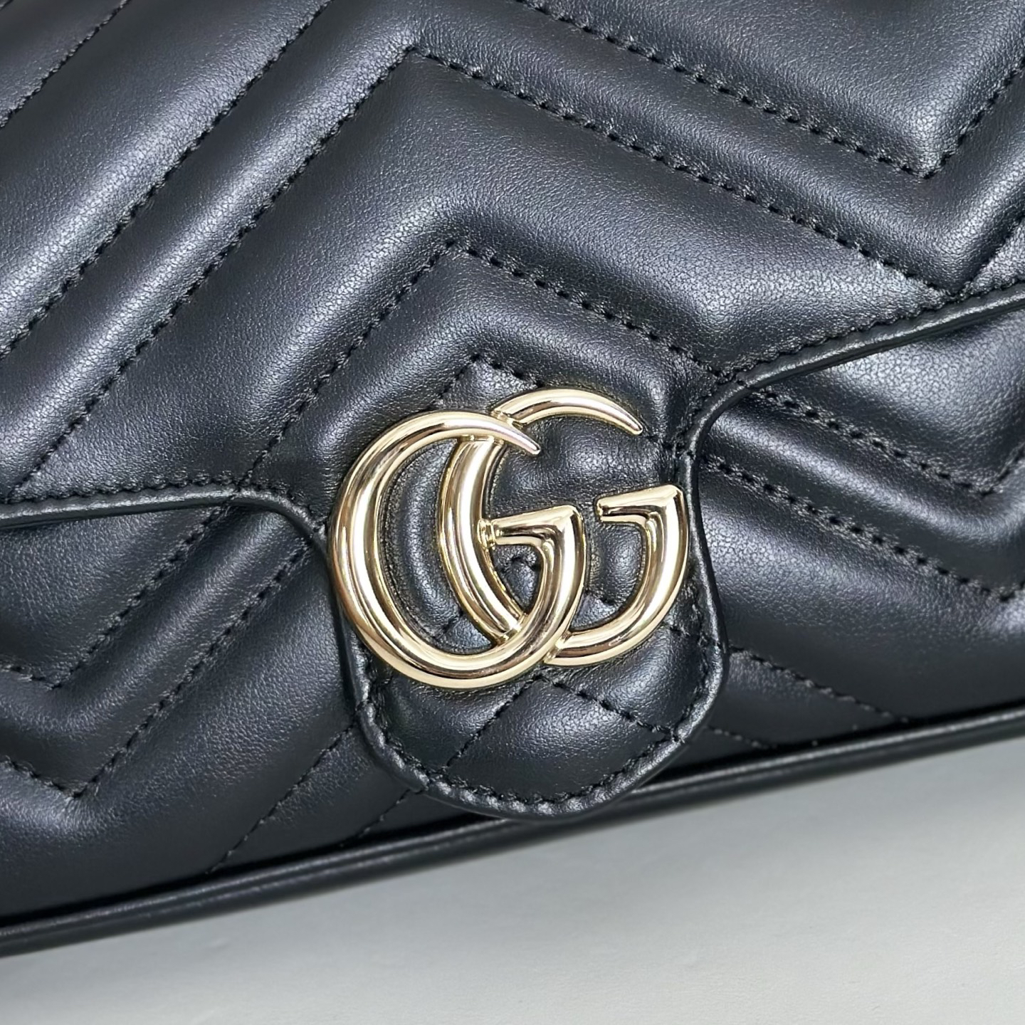 Gucci GG Marmont Black Matelassé Chevron Leather Small Shoulder Bag