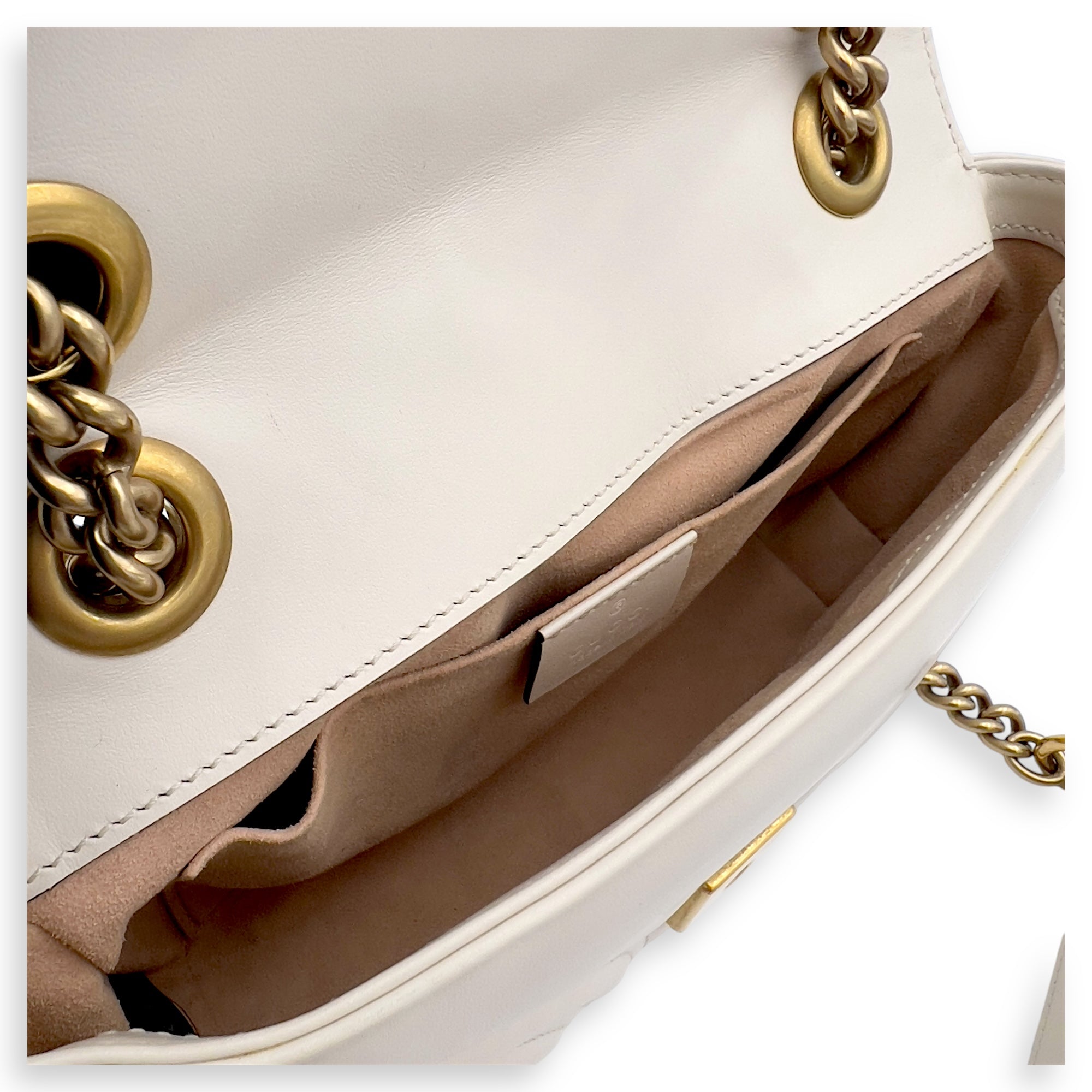 GG Marmont Shoulder Bag Mini White in Calfskin, Gold hardware