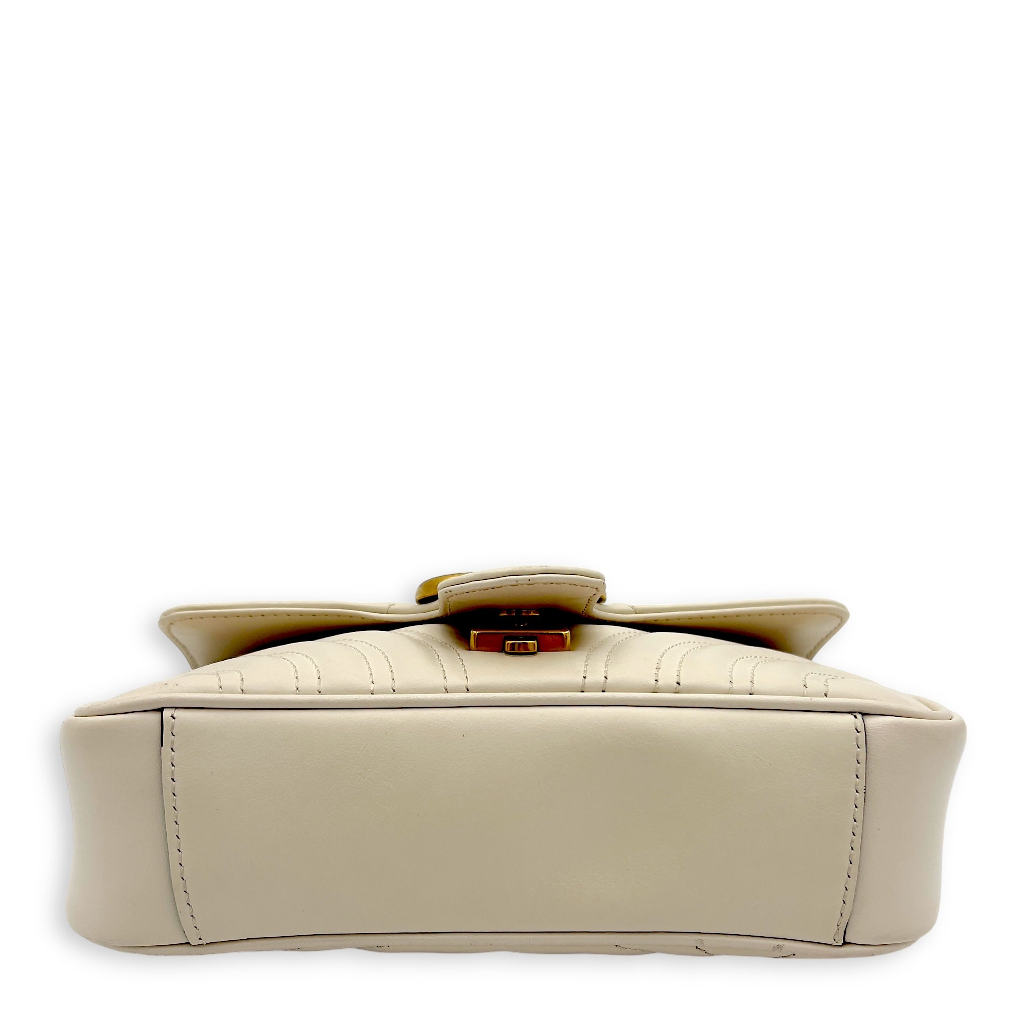 GG Marmont Shoulder Bag Mini White in Calfskin, Gold hardware