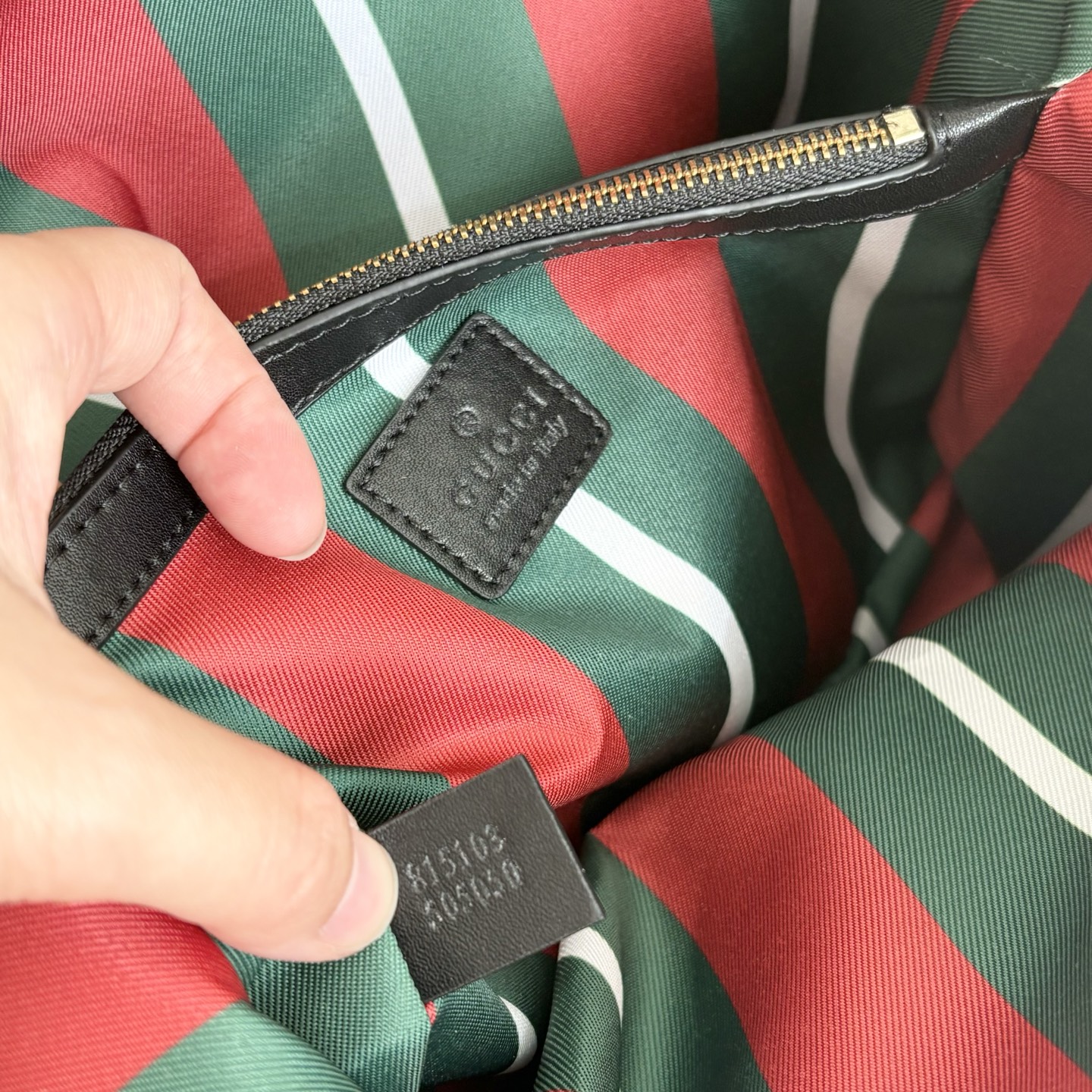 Gucci GG Emblem Bucket Bag - Black