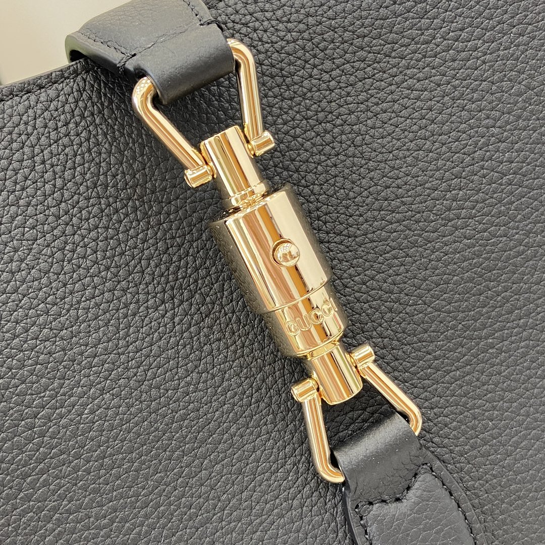 [TOP] Gucci Jackie 1961 small shoulder bag in black leather