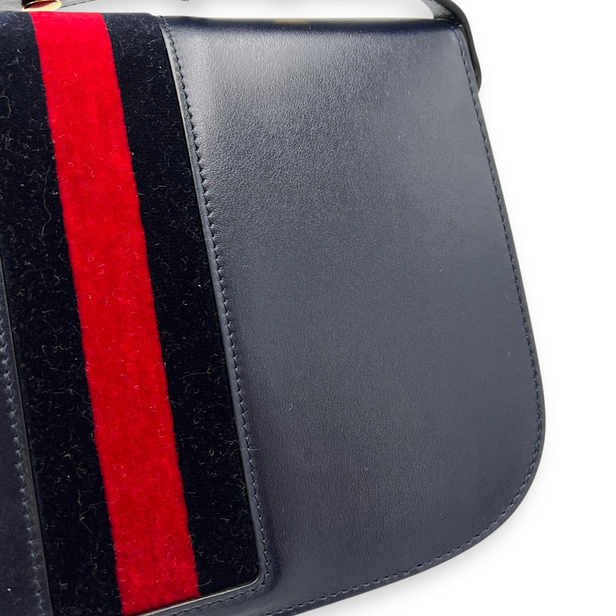Horsebit 1955 Shoulder Bag Blue in Calfskin, Gold hardware