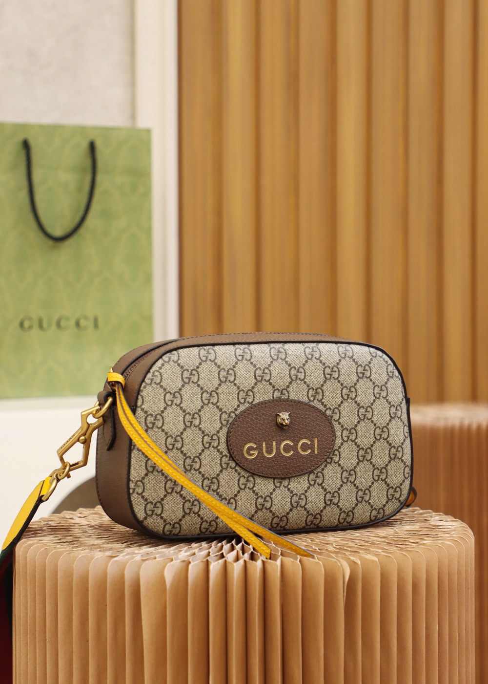Gucci Neo Vintage Camera Messenger Bag GG Coated Canvas Brown