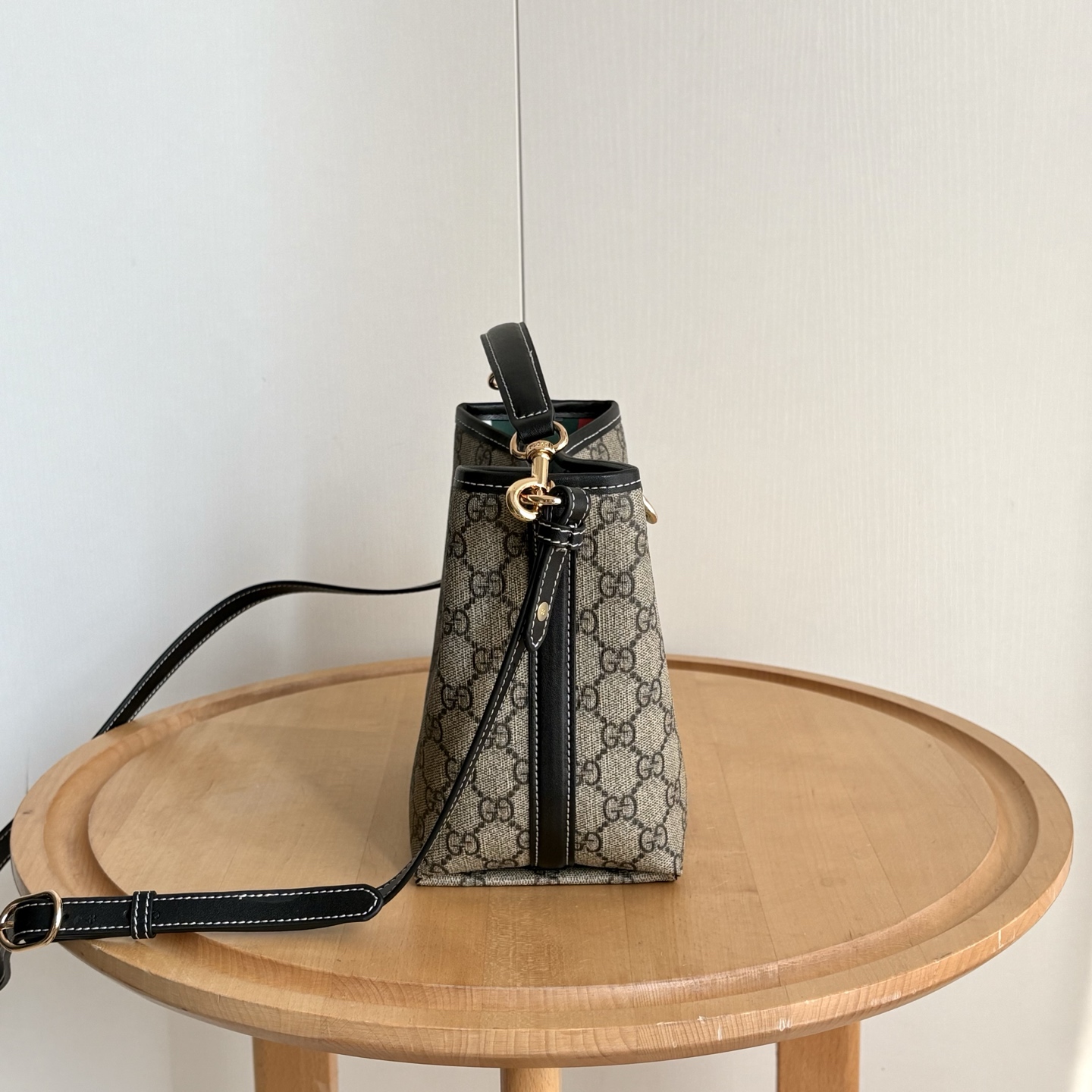 Gucci GG Emblem Bucket Bag - Black