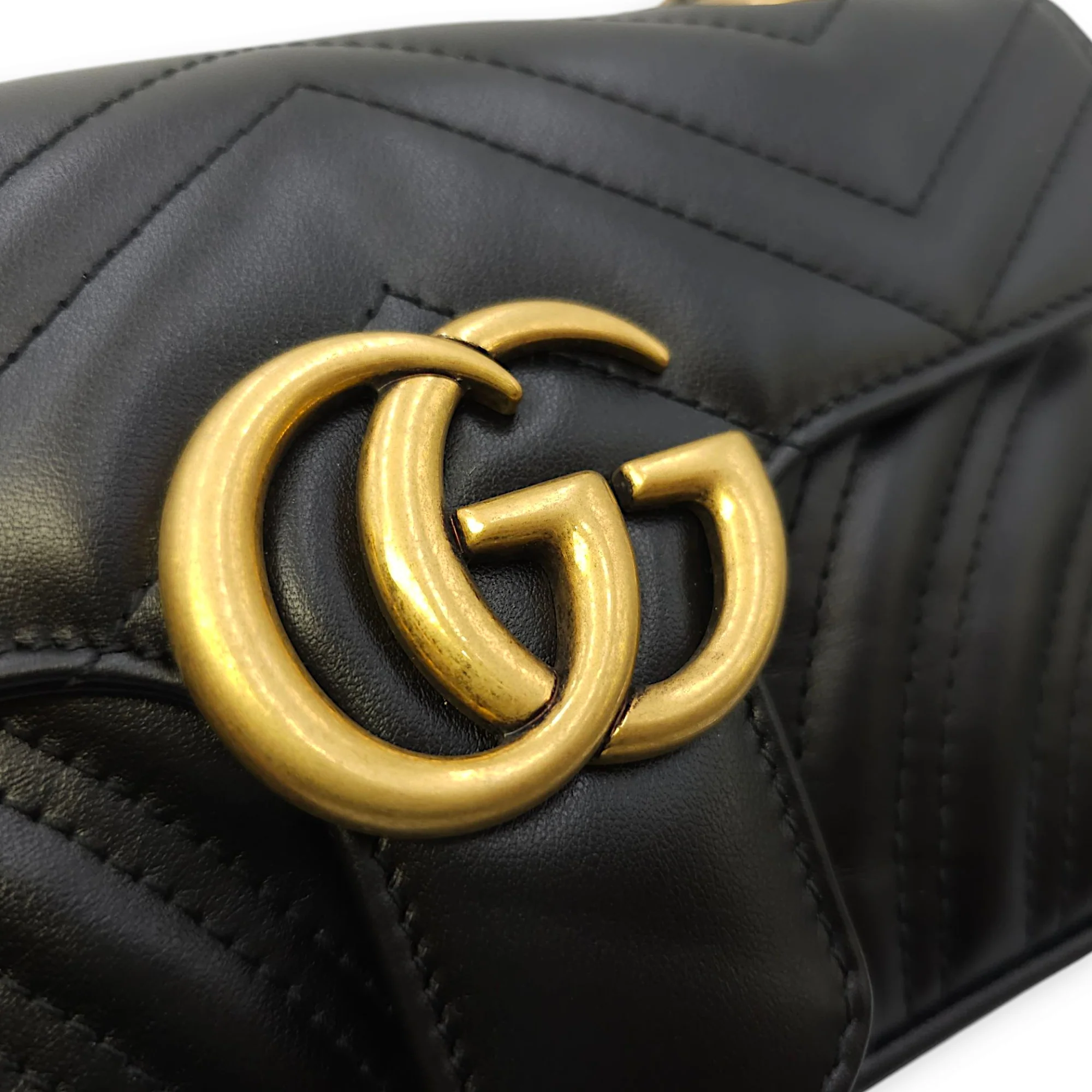 Marmont Flap Small Black Crossbody Bag in Calfskin, Gold hardware