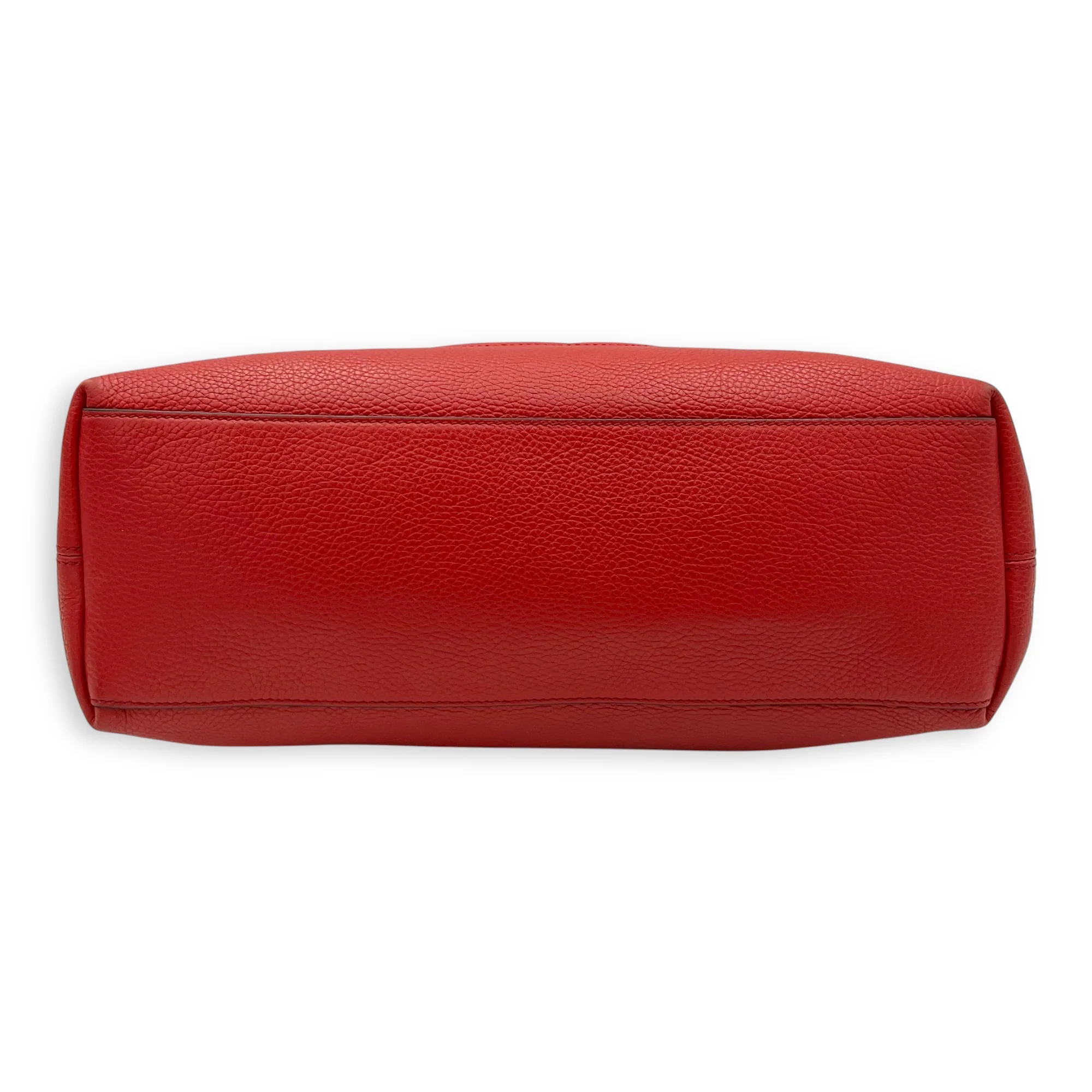 Soho Shoulder Bag Red in Calfskin, Gold hardware
