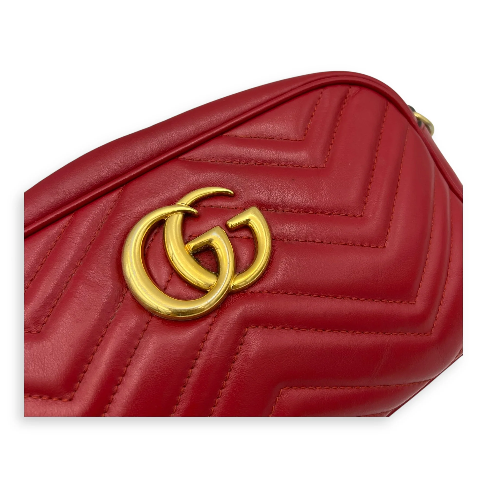 GG Marmont Small Red Crossbody Bag in Calfskin, Gold hardware