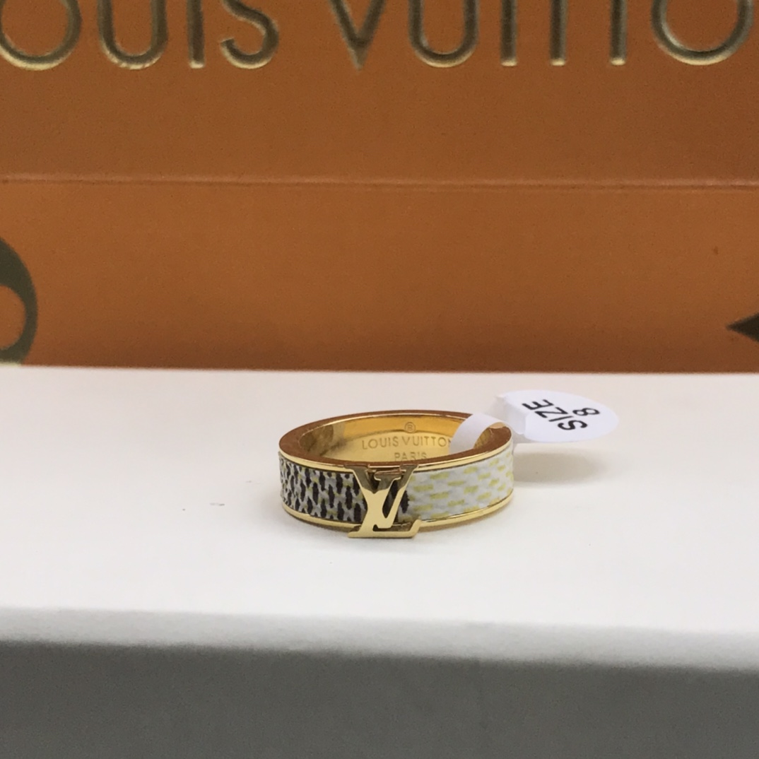 Nanogram Enamel Ring