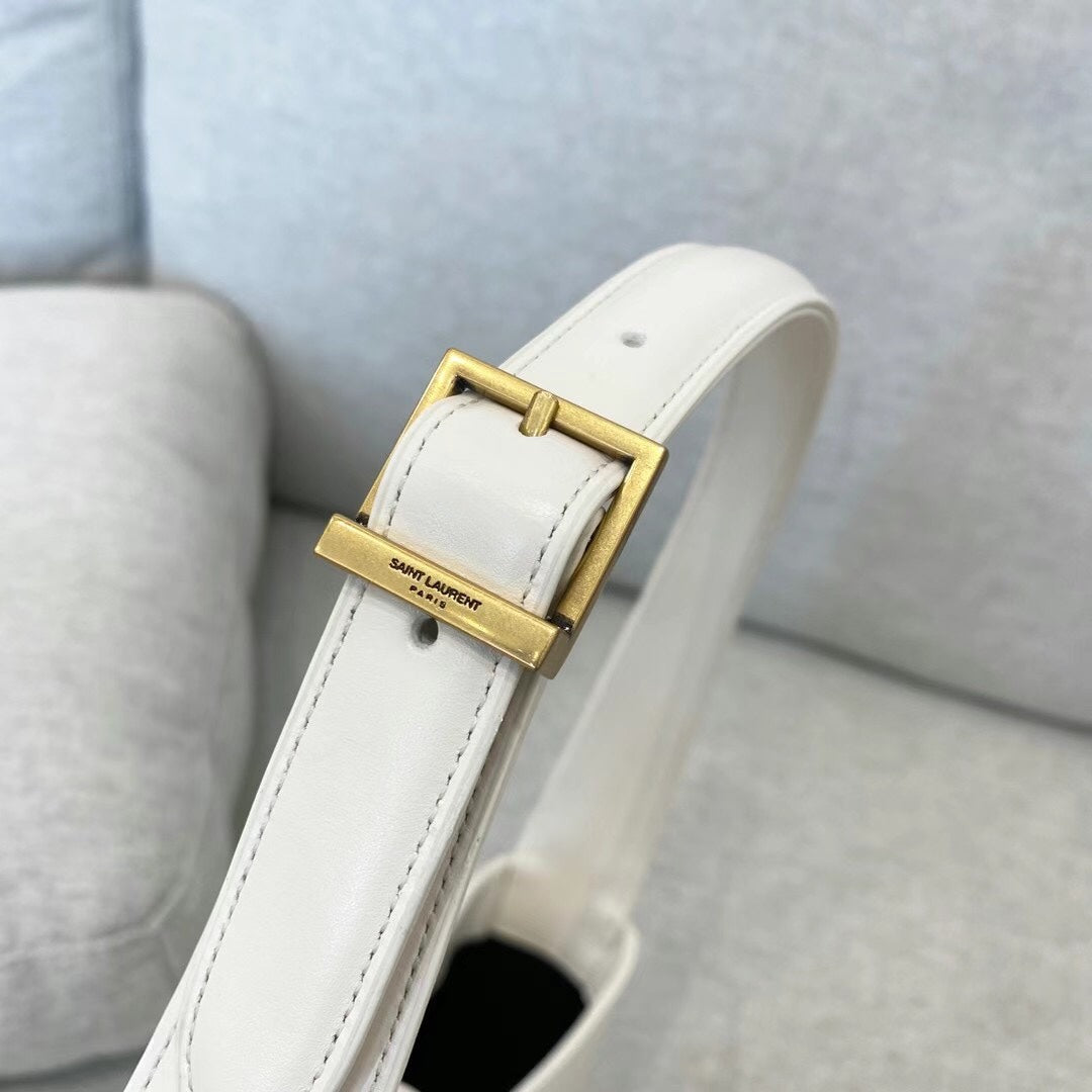 YSL Le 5 A 7 Hobo Bag In Smooth Leather