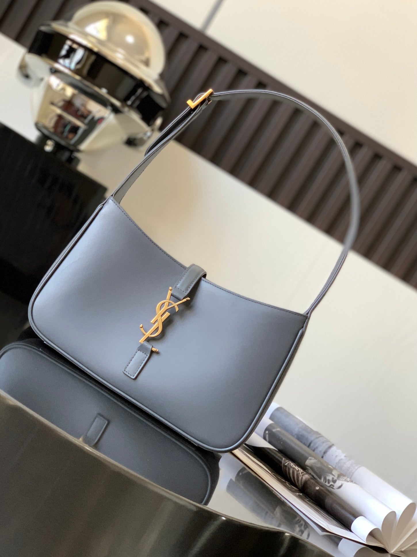 YSL Le 5 A 7 Hobo Bag In Smooth Leather