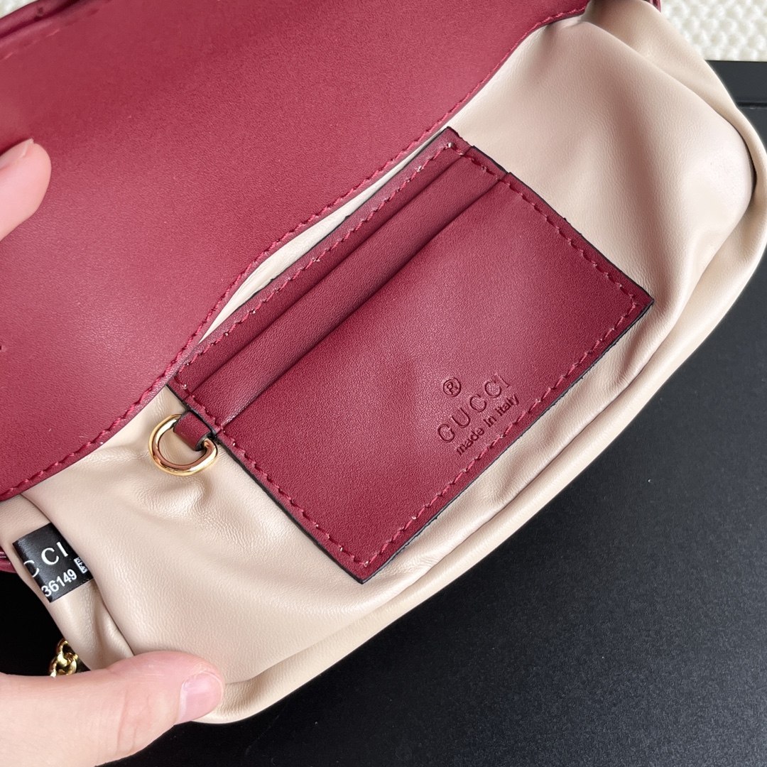 Gucci GG Marmont matelassé leather super mini bag