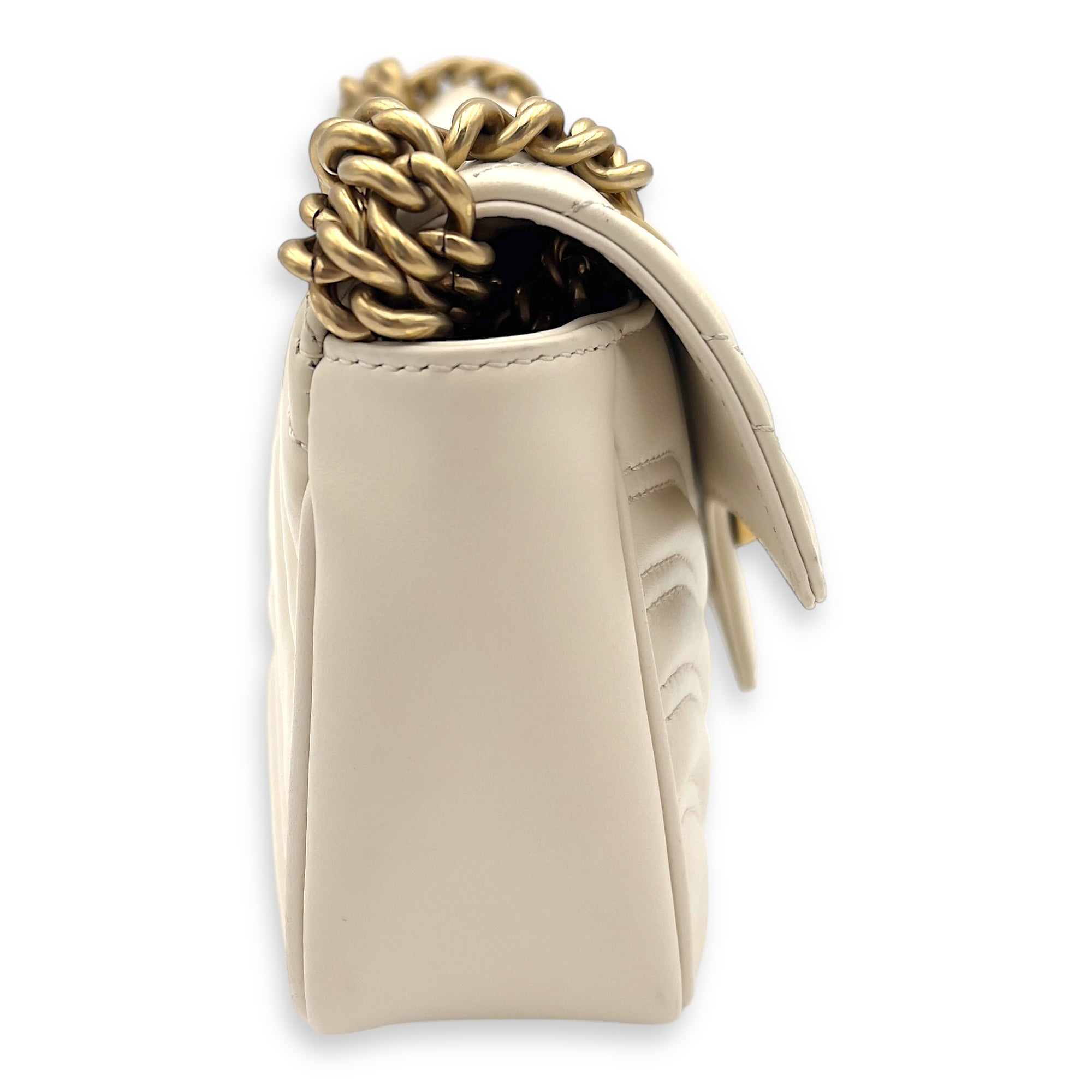 GG Marmont Shoulder Bag Mini White in Calfskin, Gold hardware