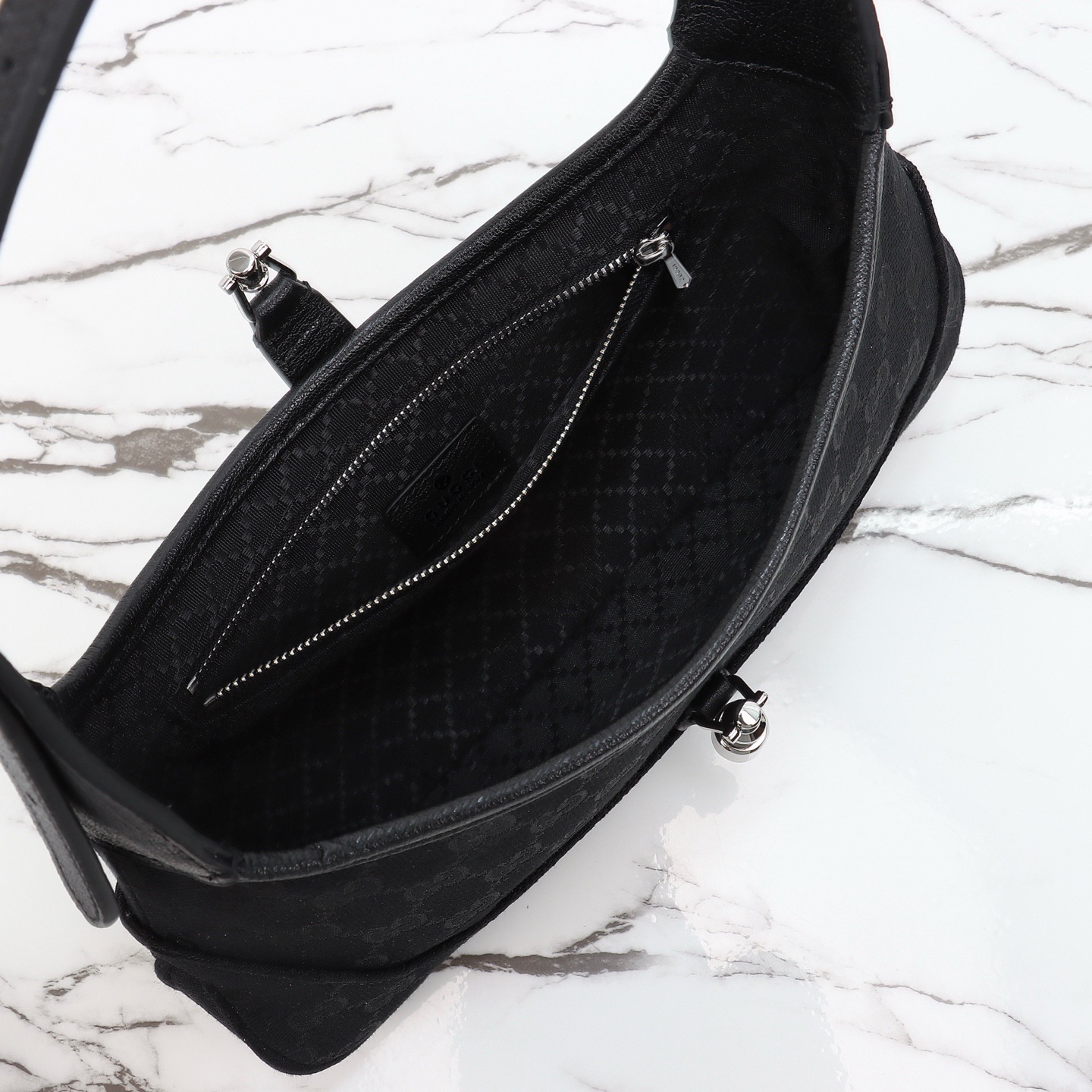 Gucci Jackie Slim small shoulder bag Black GG canvas - Bag