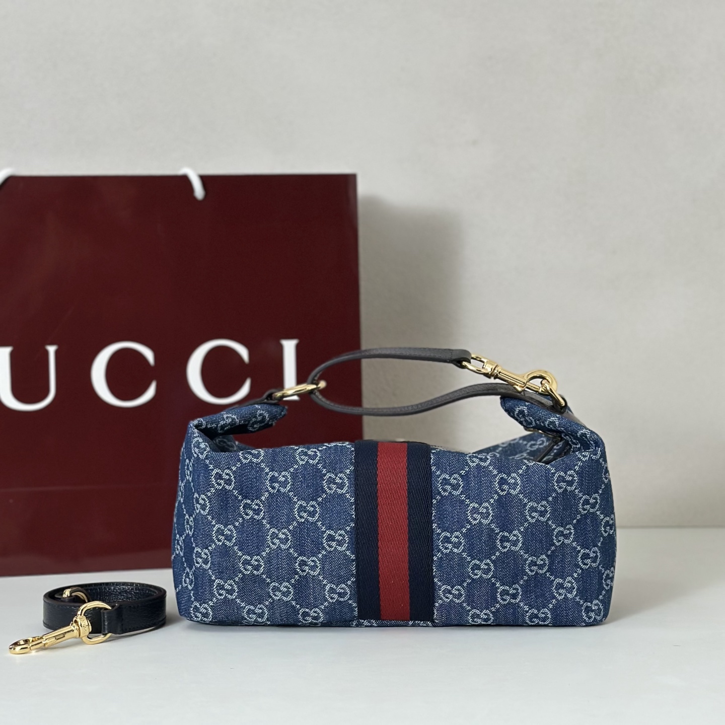Gucci Vanity Top Handle Blue and white GG denim - Bag