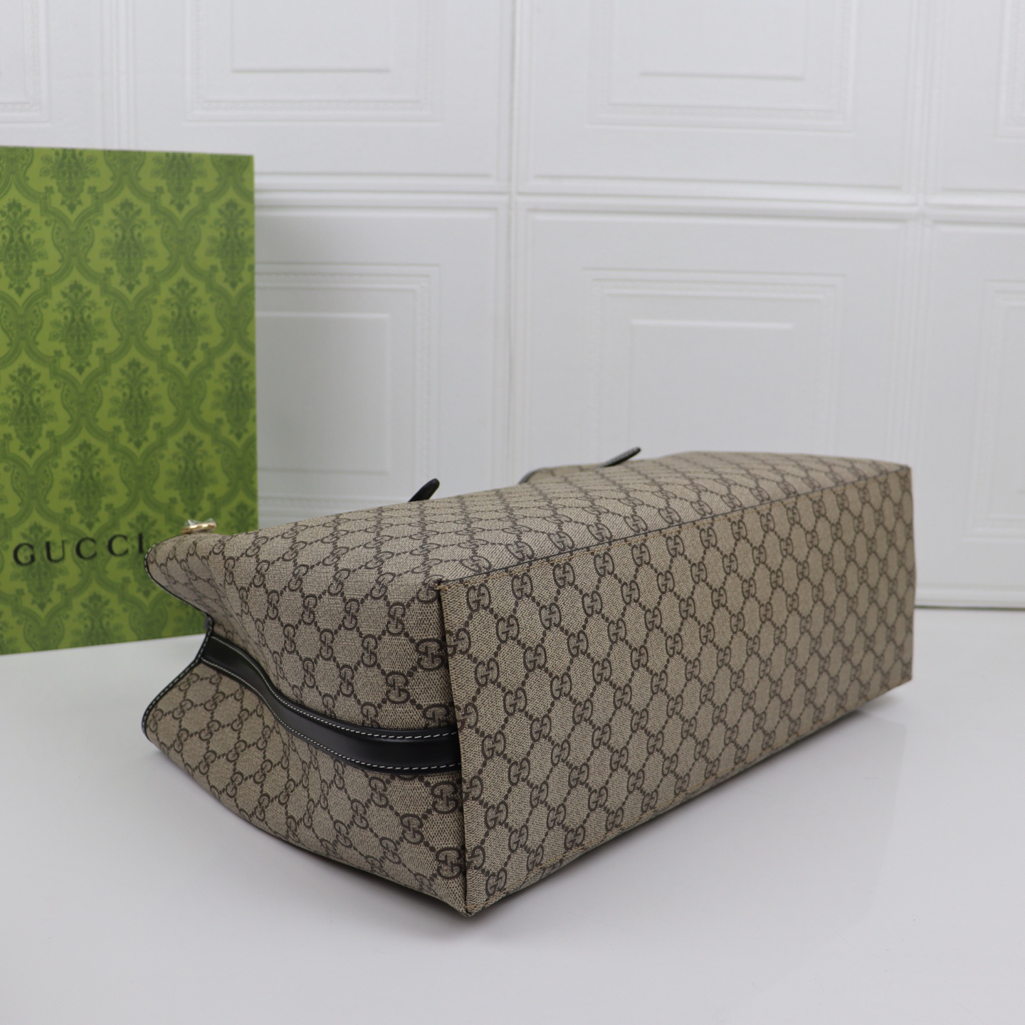 Gucci GG Emblem Maxi Black tote bag