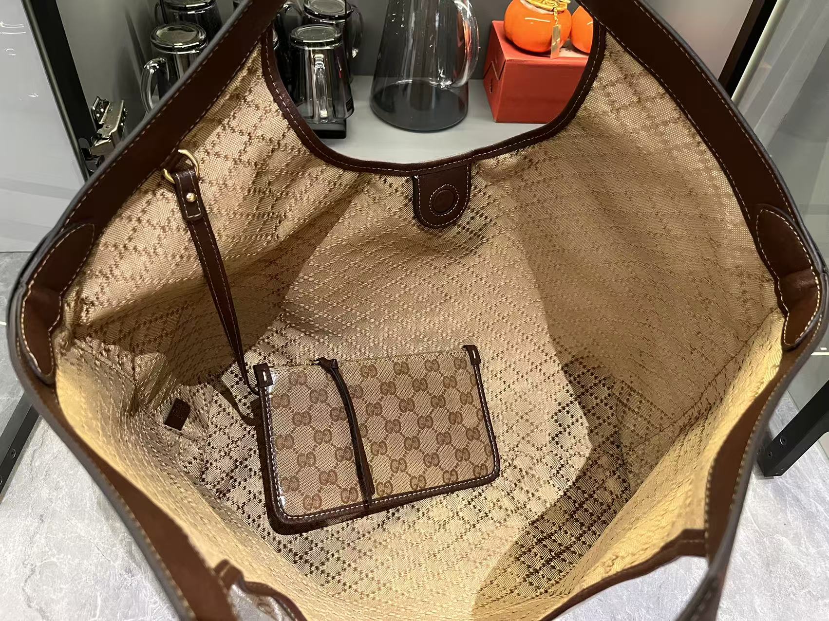Gucci Giglio GG large tote bag varnished GG fabric - Bag