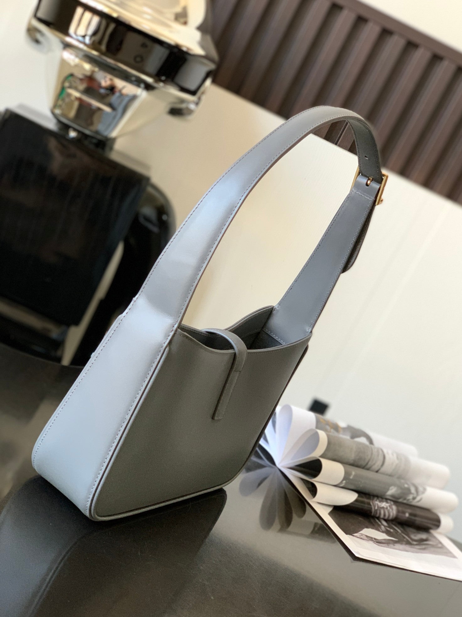YSL Le 5 A 7 Hobo Bag In Smooth Leather