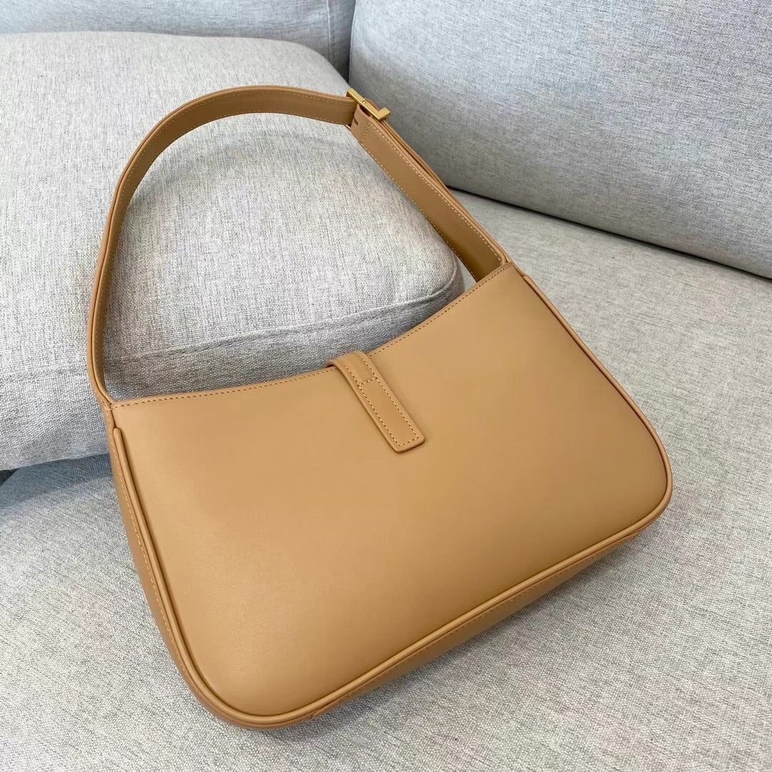 YSL Le 5 A 7 Hobo Bag