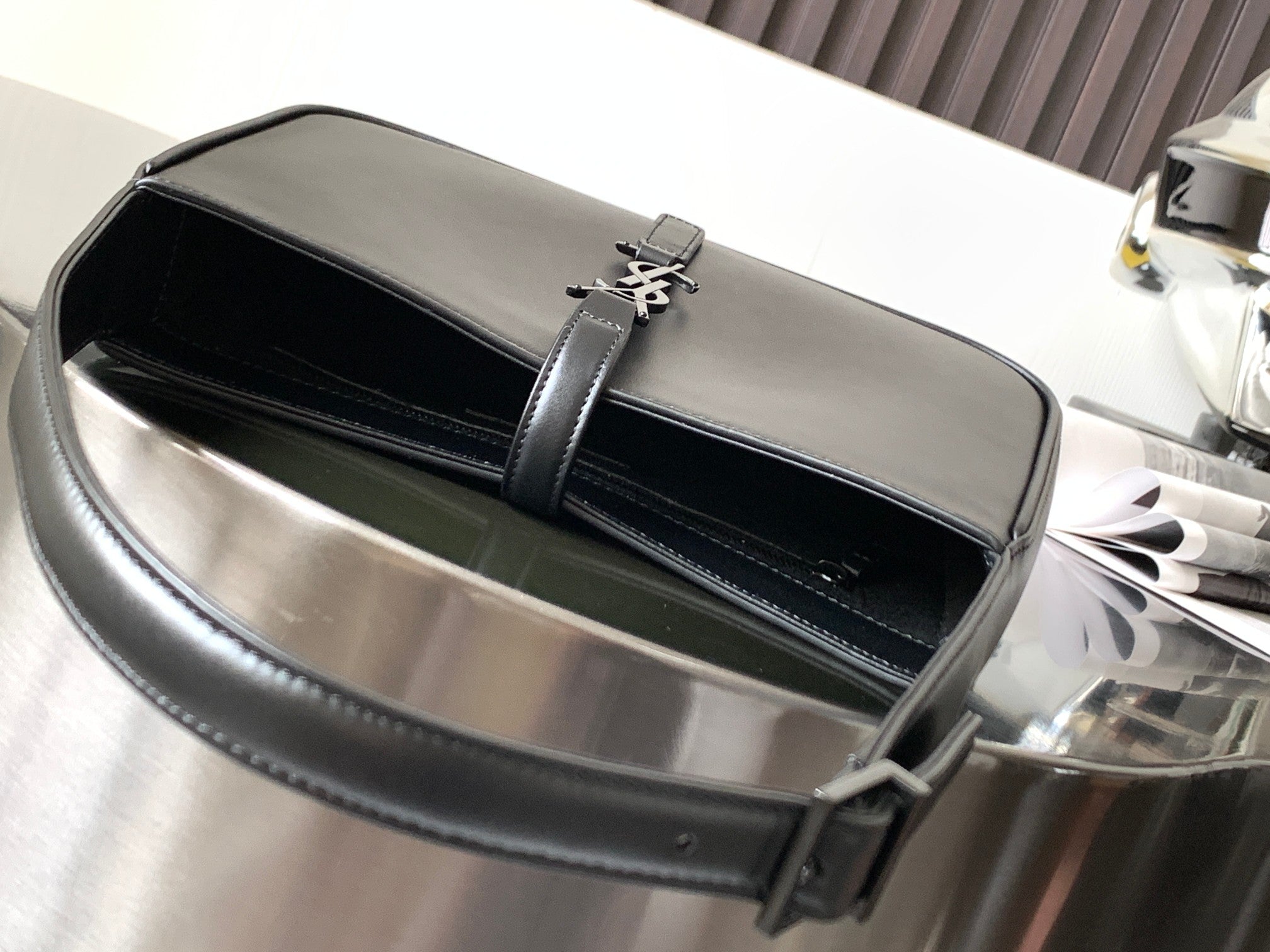 YSL Le 5 A 7 Hobo Bag In Smooth Leather