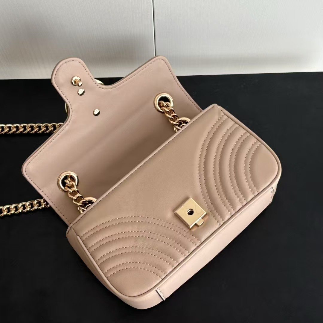 Gucci GG Marmont Shoulder Bag