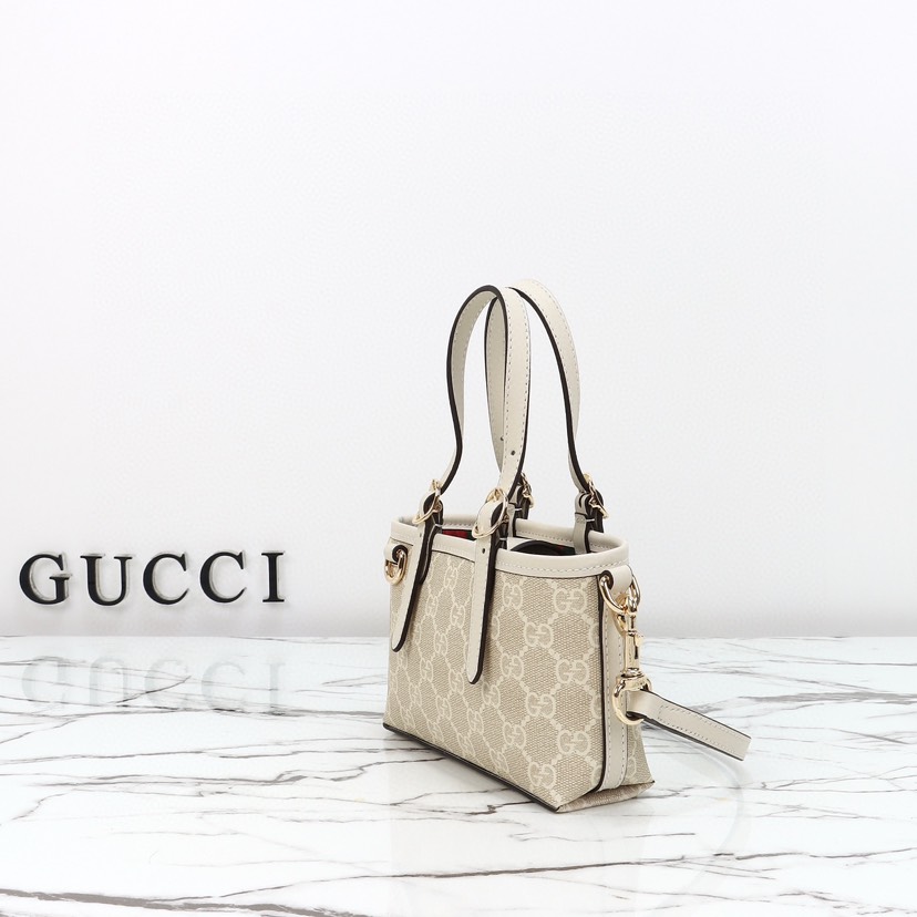 Gucci GG Emblem mini bag- White
